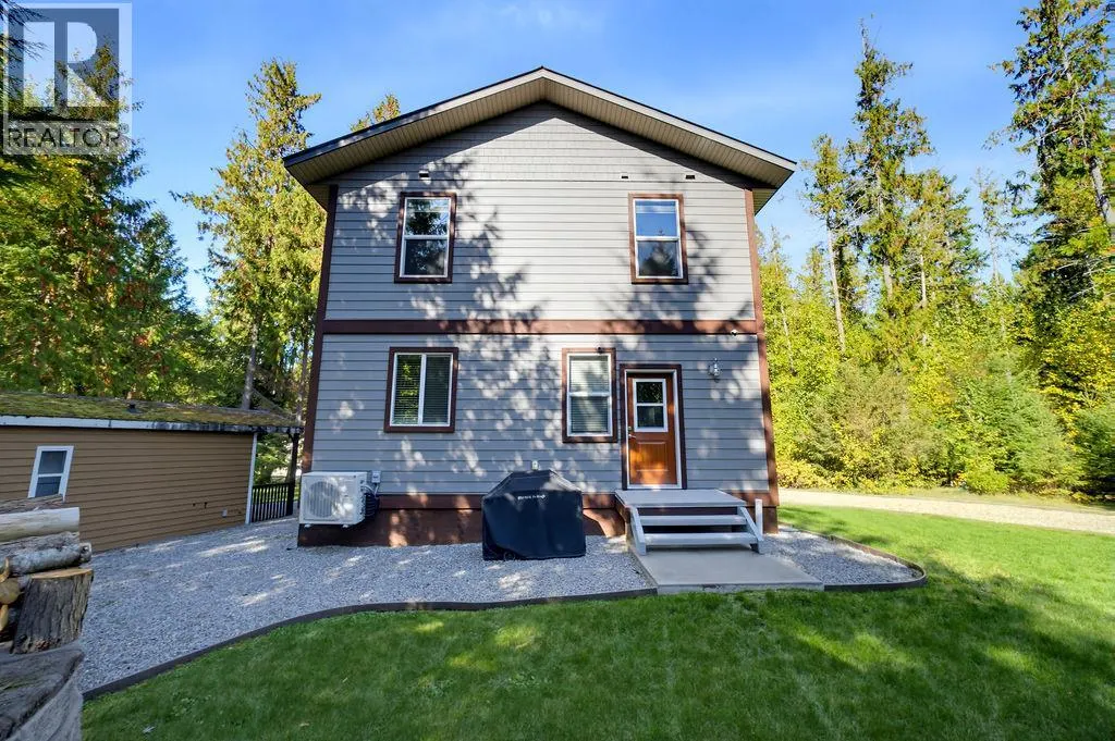 686 Swanbeach Road