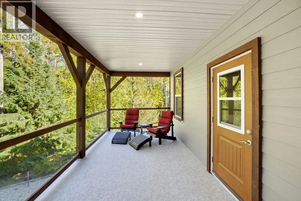 686 Swanbeach Road