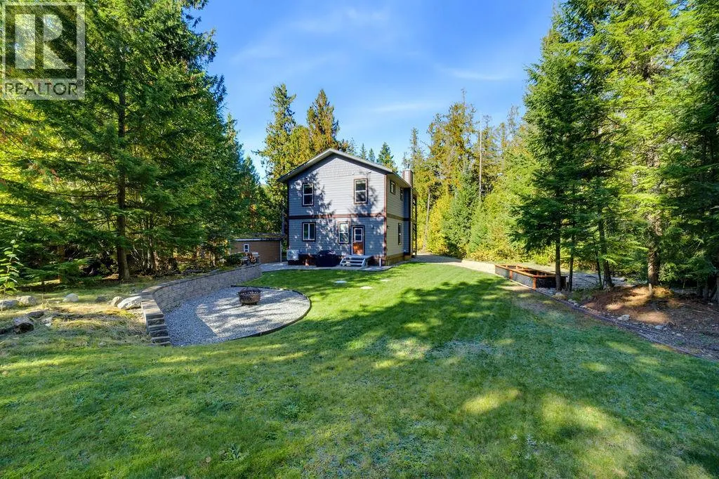686 Swanbeach Road