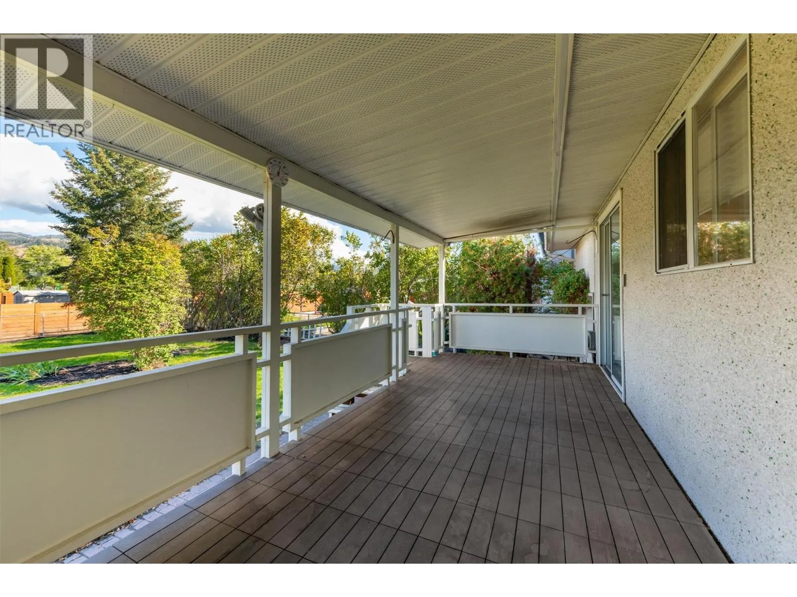 565 Dougall Road S