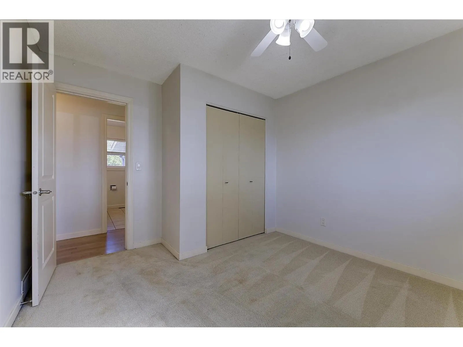 565 Dougall Road S