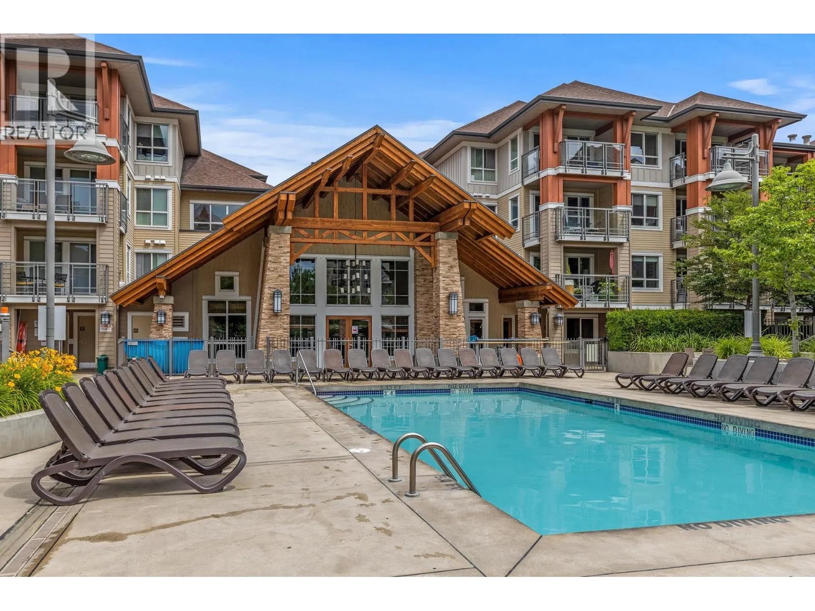 1083 Sunset Drive Unit# 211