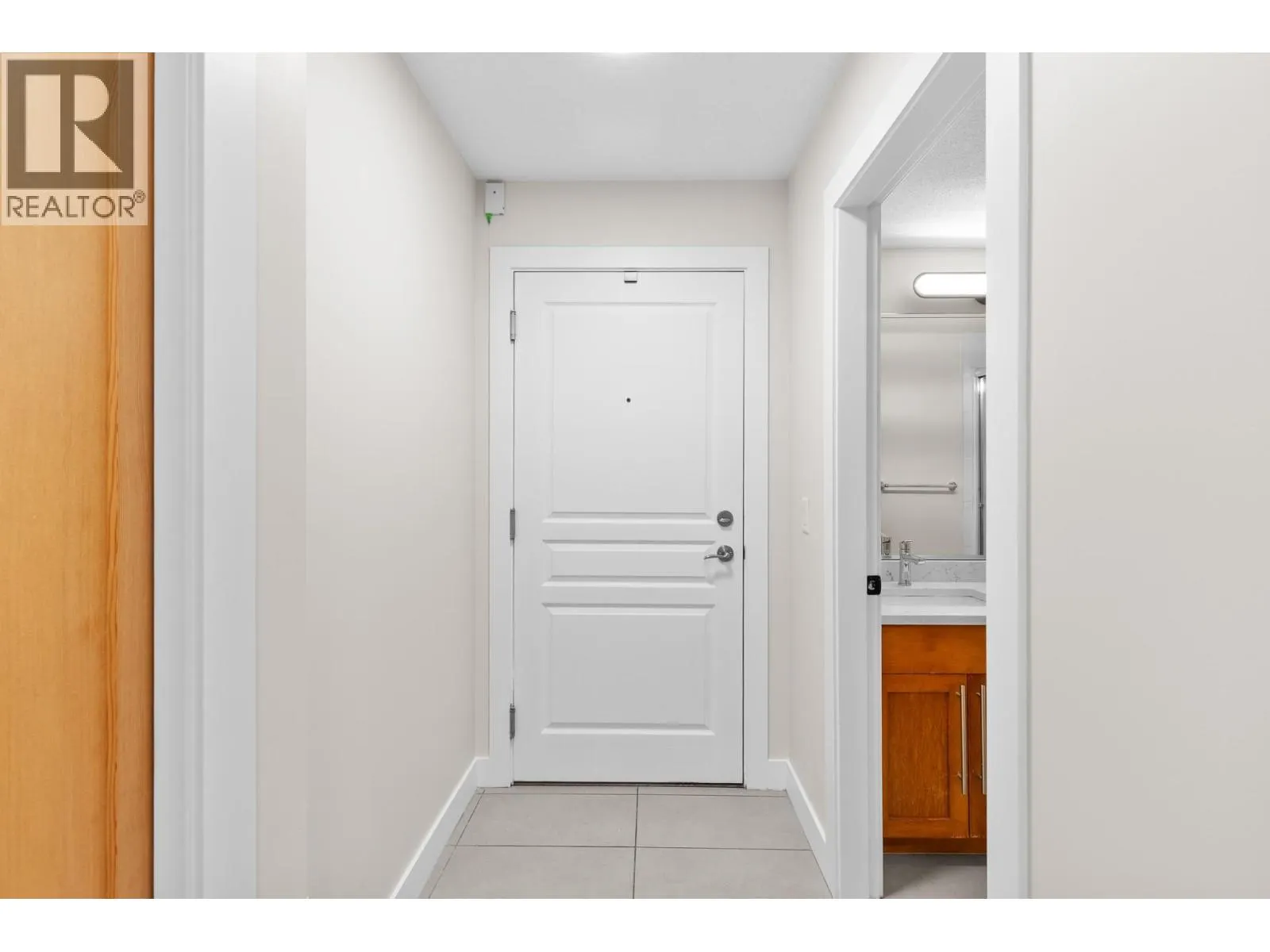 1083 Sunset Drive Unit# 211
