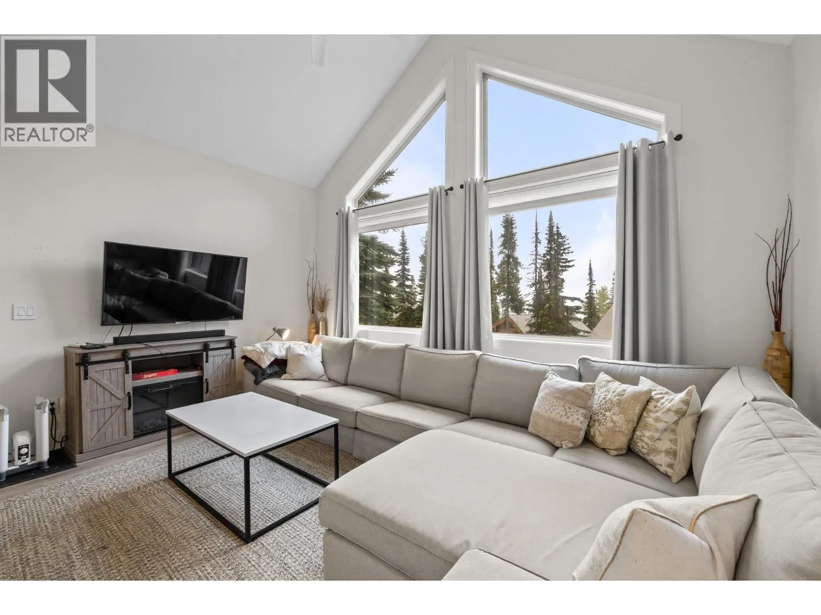 5977 Snow Pines Crescent Unit# 116C