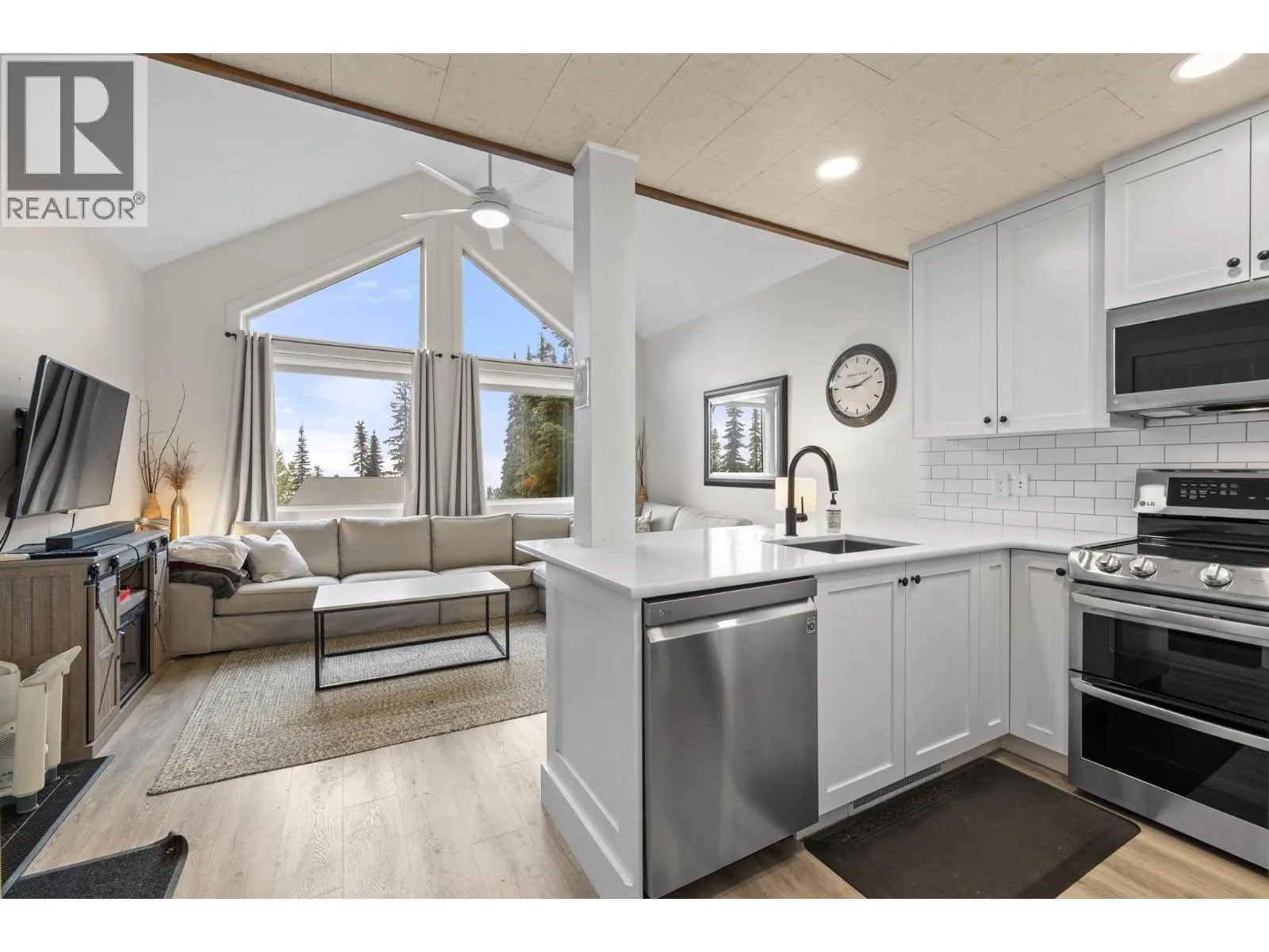 5977 Snow Pines Crescent Unit# 116C