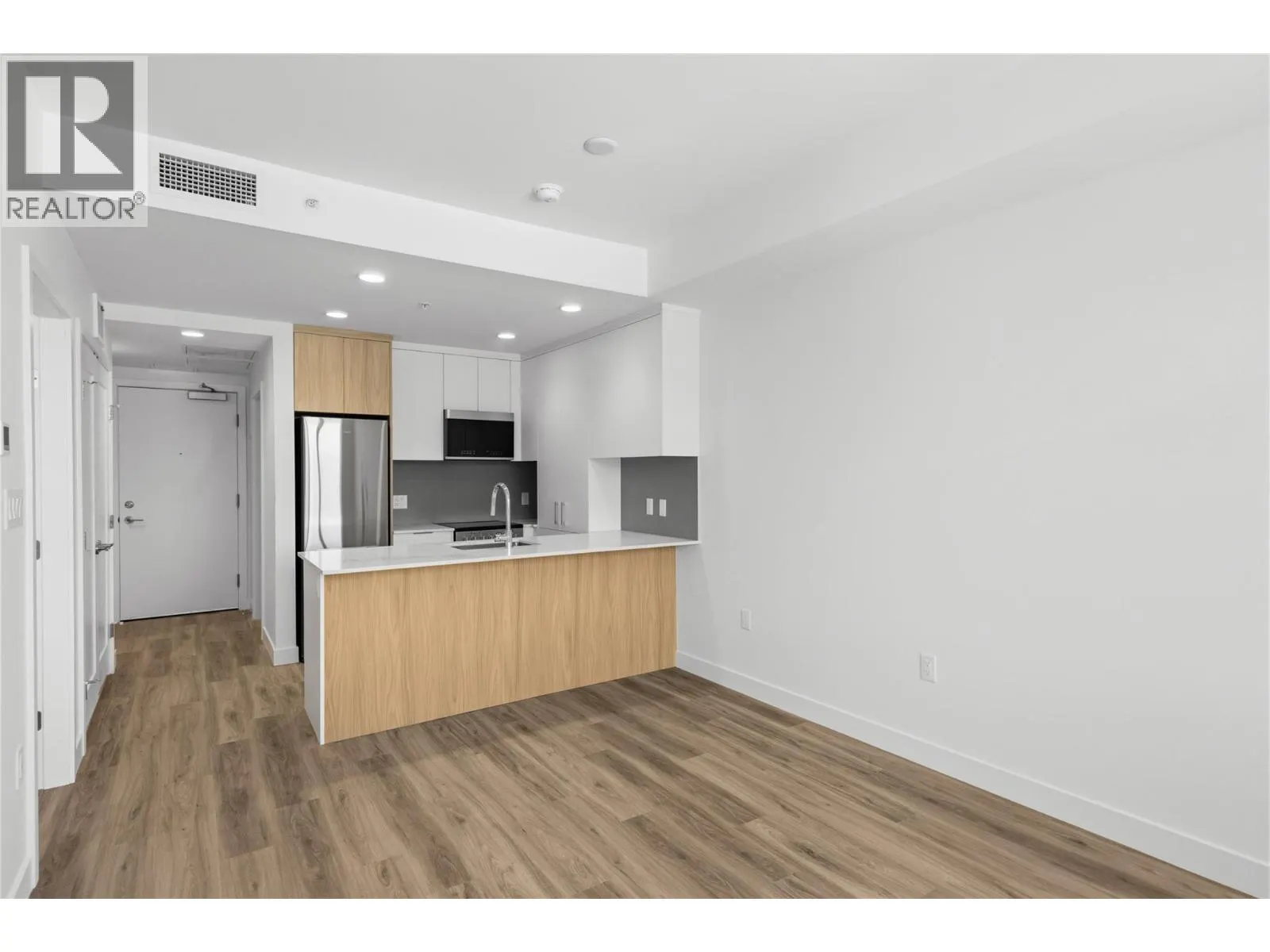 270 Riverside Drive Unit# 608