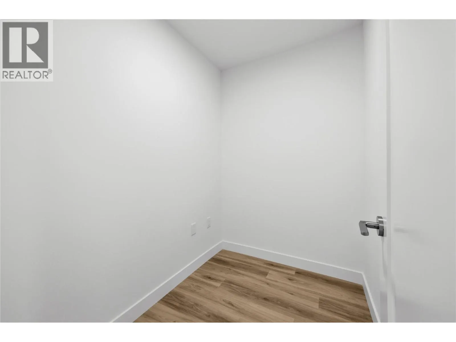 270 Riverside Drive Unit# 608