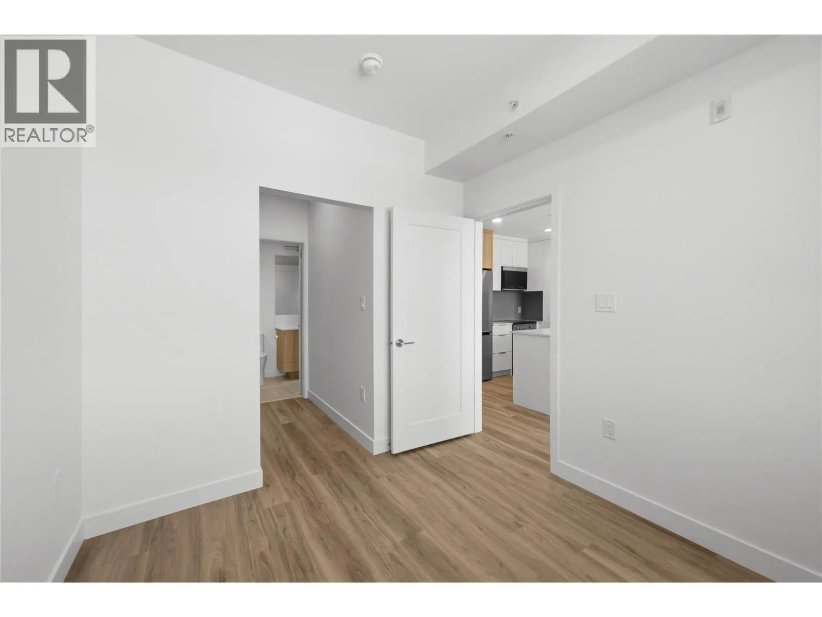 270 Riverside Drive Unit# 608