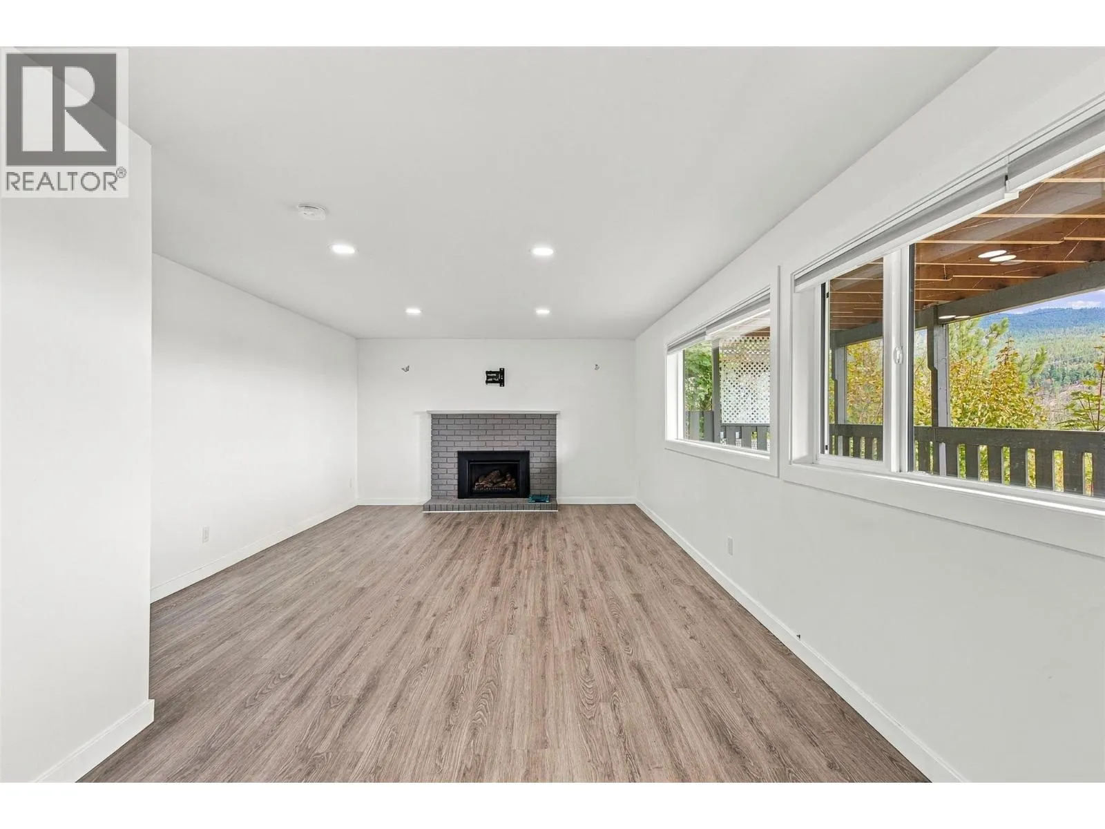 3273 McLeod Road