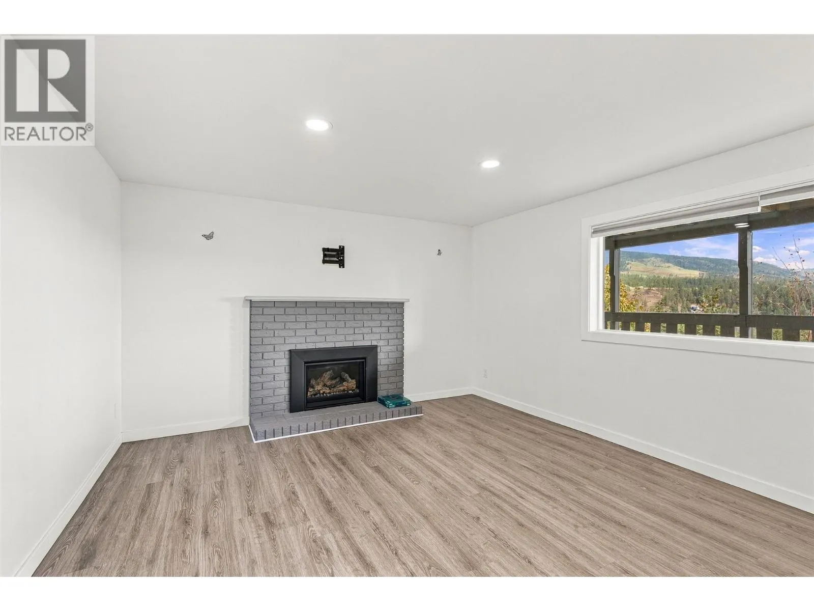 3273 McLeod Road