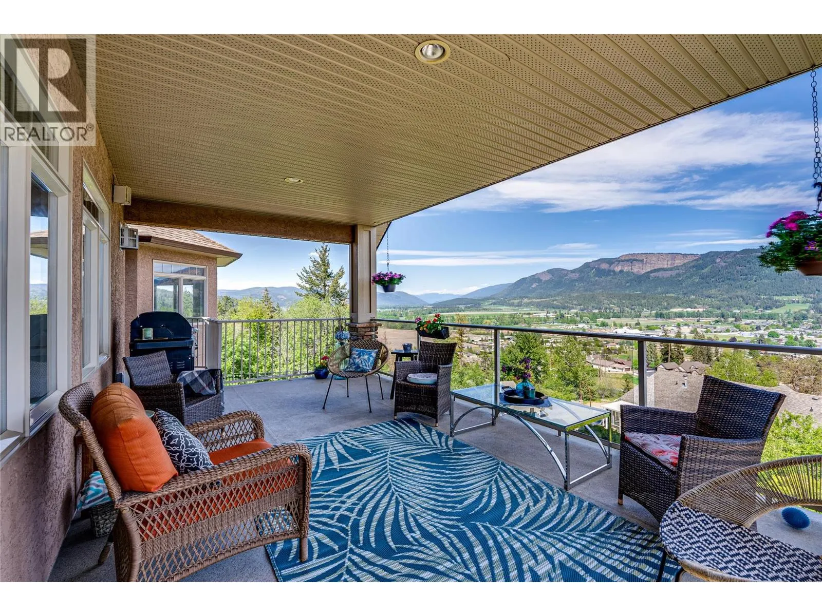 108 Red Rock Crescent