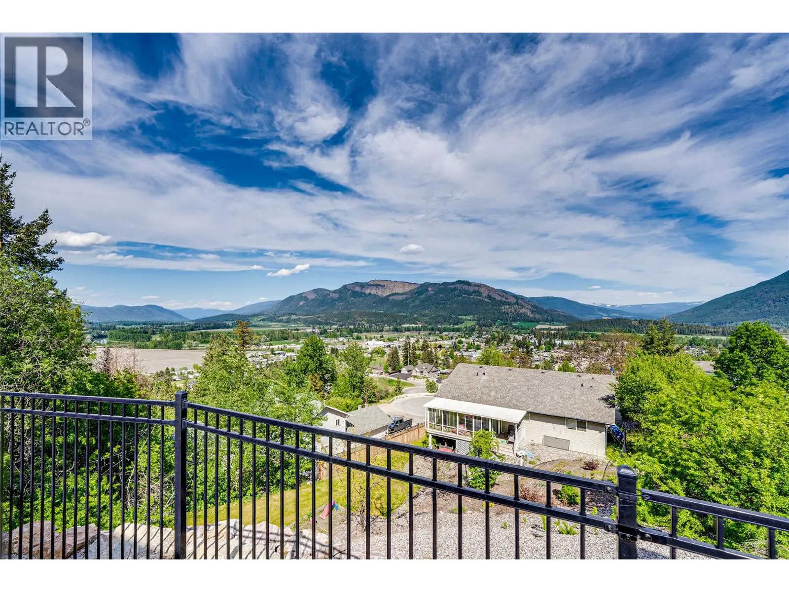 108 Red Rock Crescent