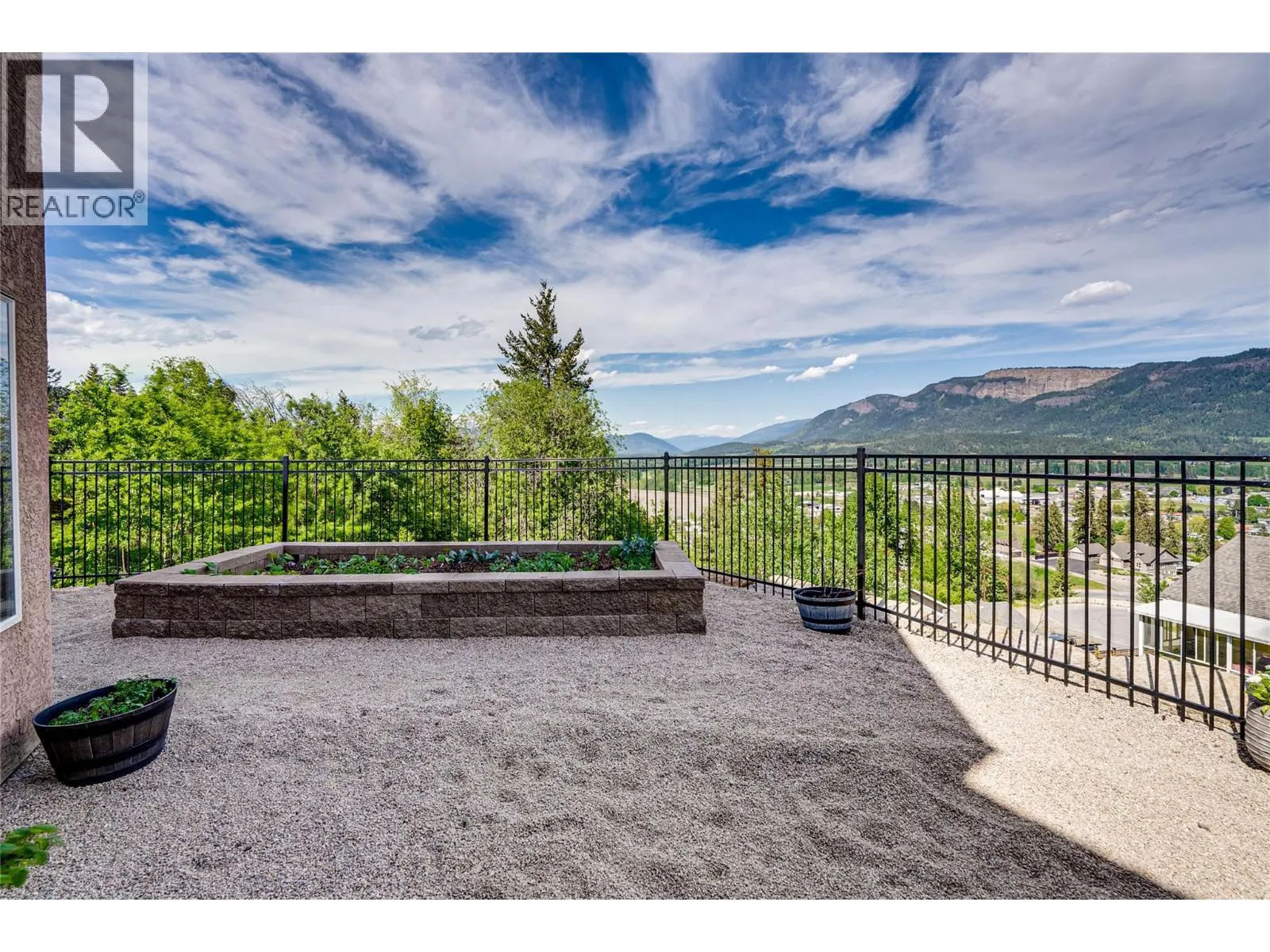 108 Red Rock Crescent