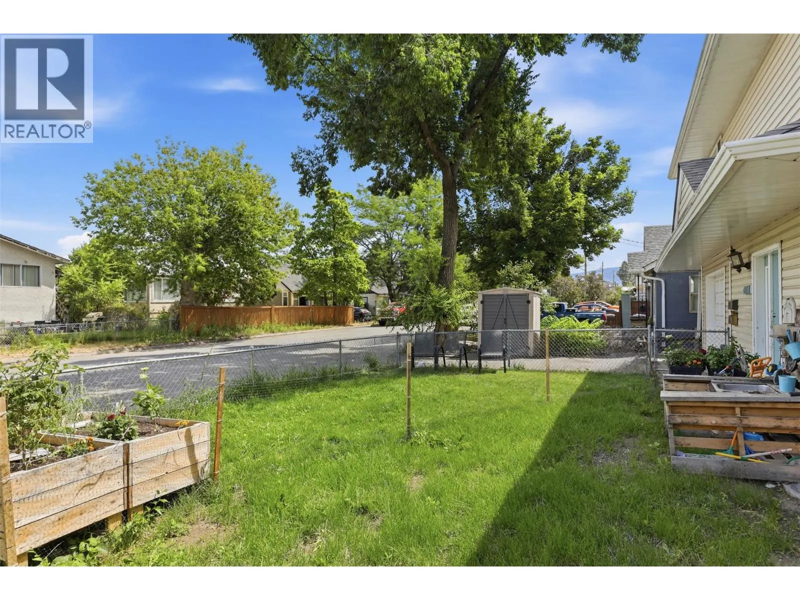 455 Campbell Avenue