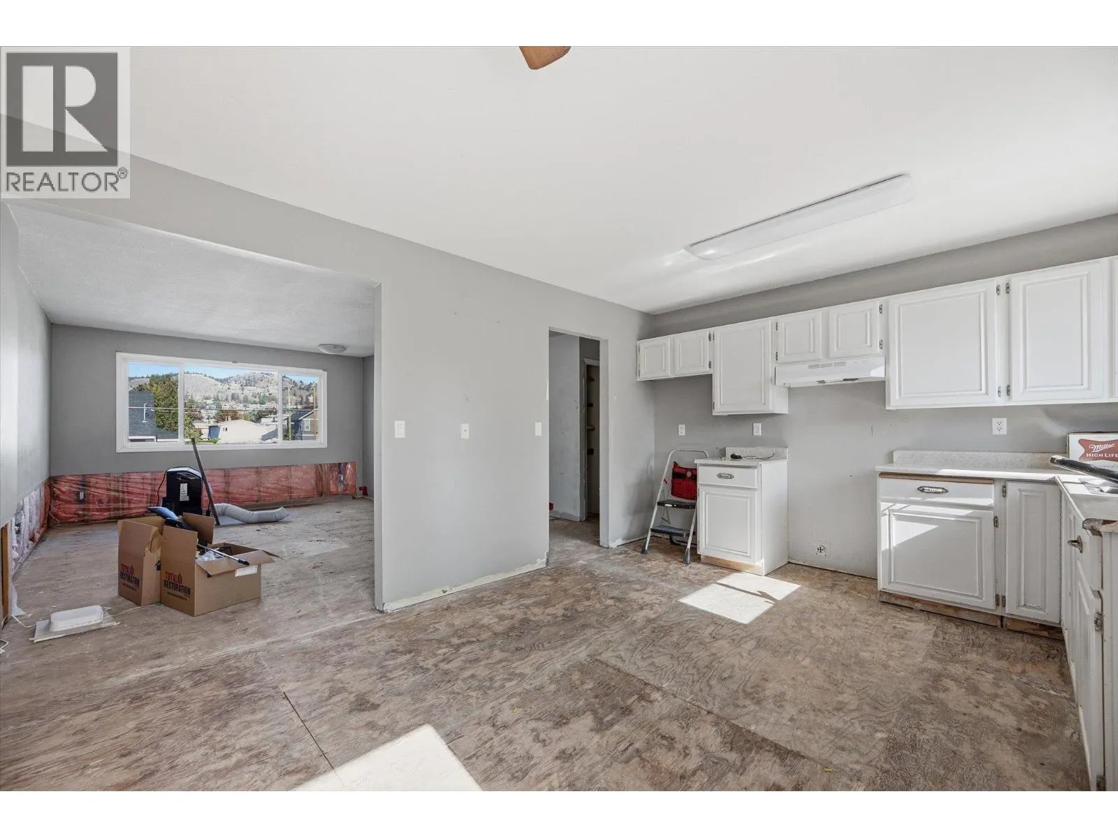 1011-1013 Lawson Avenue