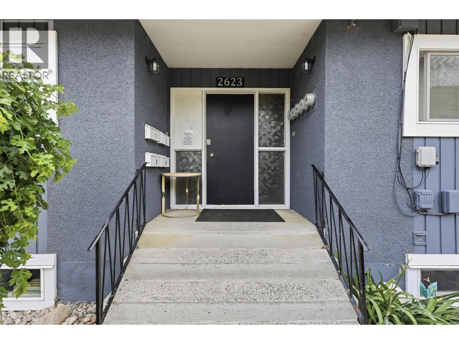 2623 PARKVIEW Drive