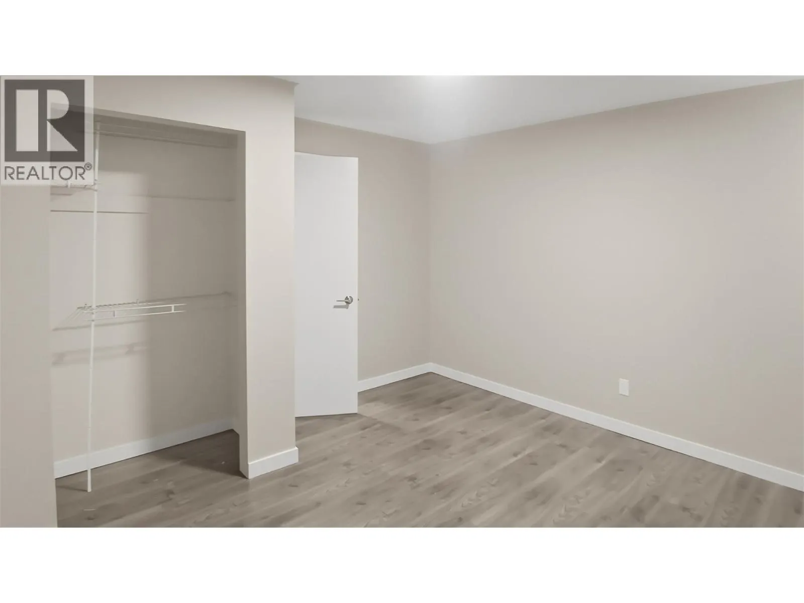 2623 PARKVIEW Drive