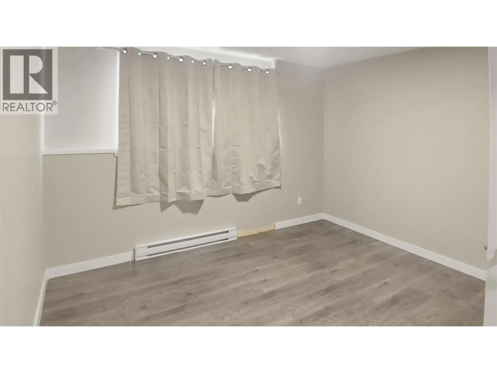 2623 PARKVIEW Drive