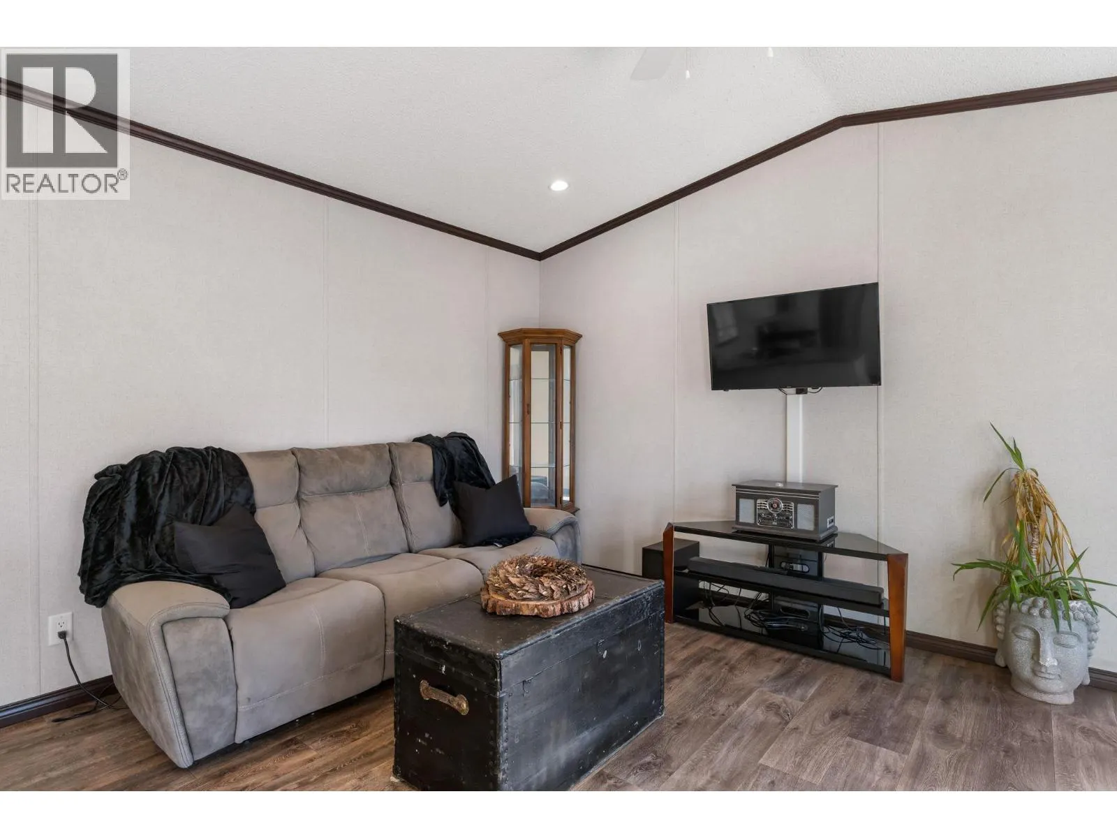 1699 Ross Road Unit# 201