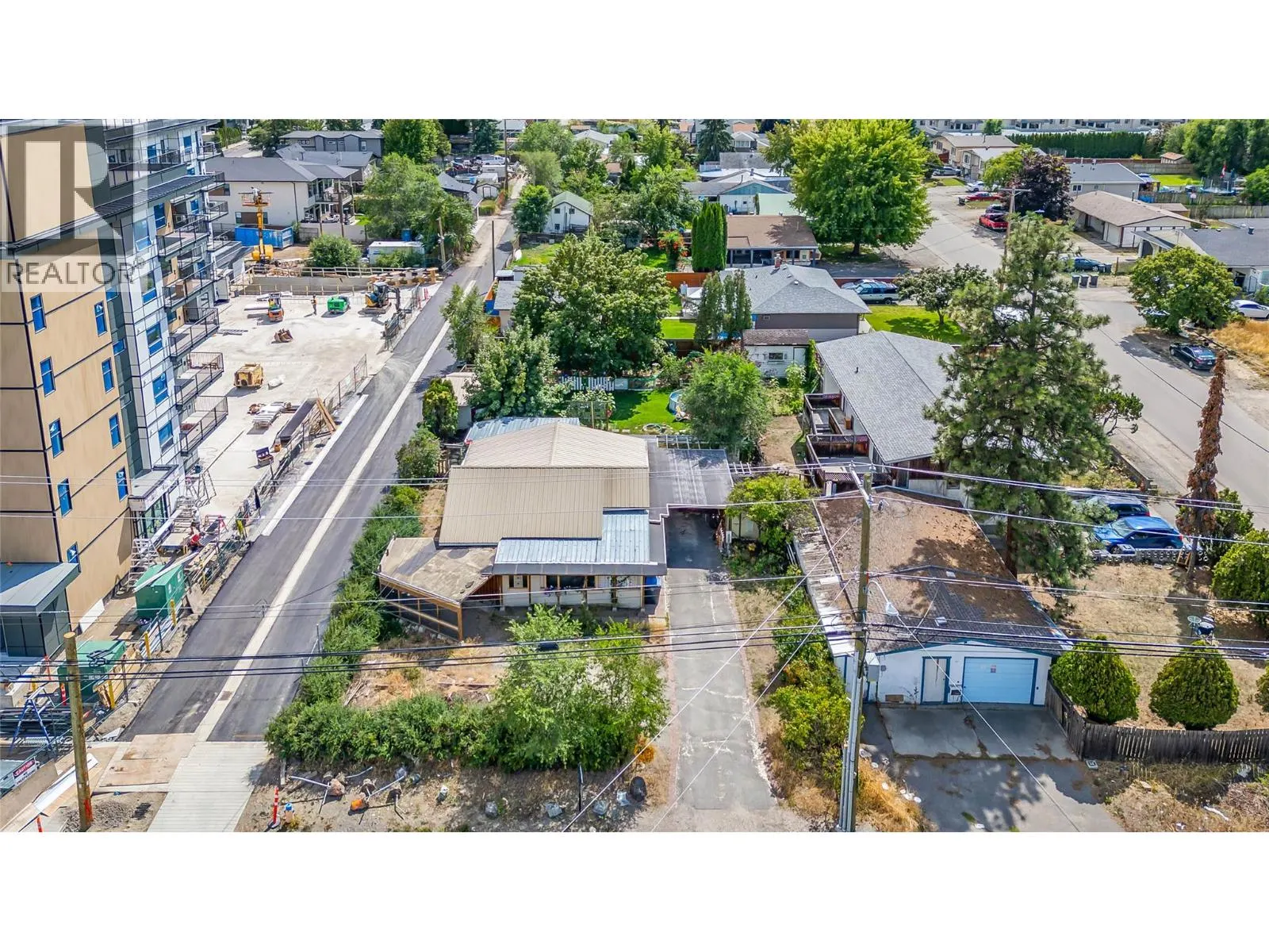 425 Leathead Road