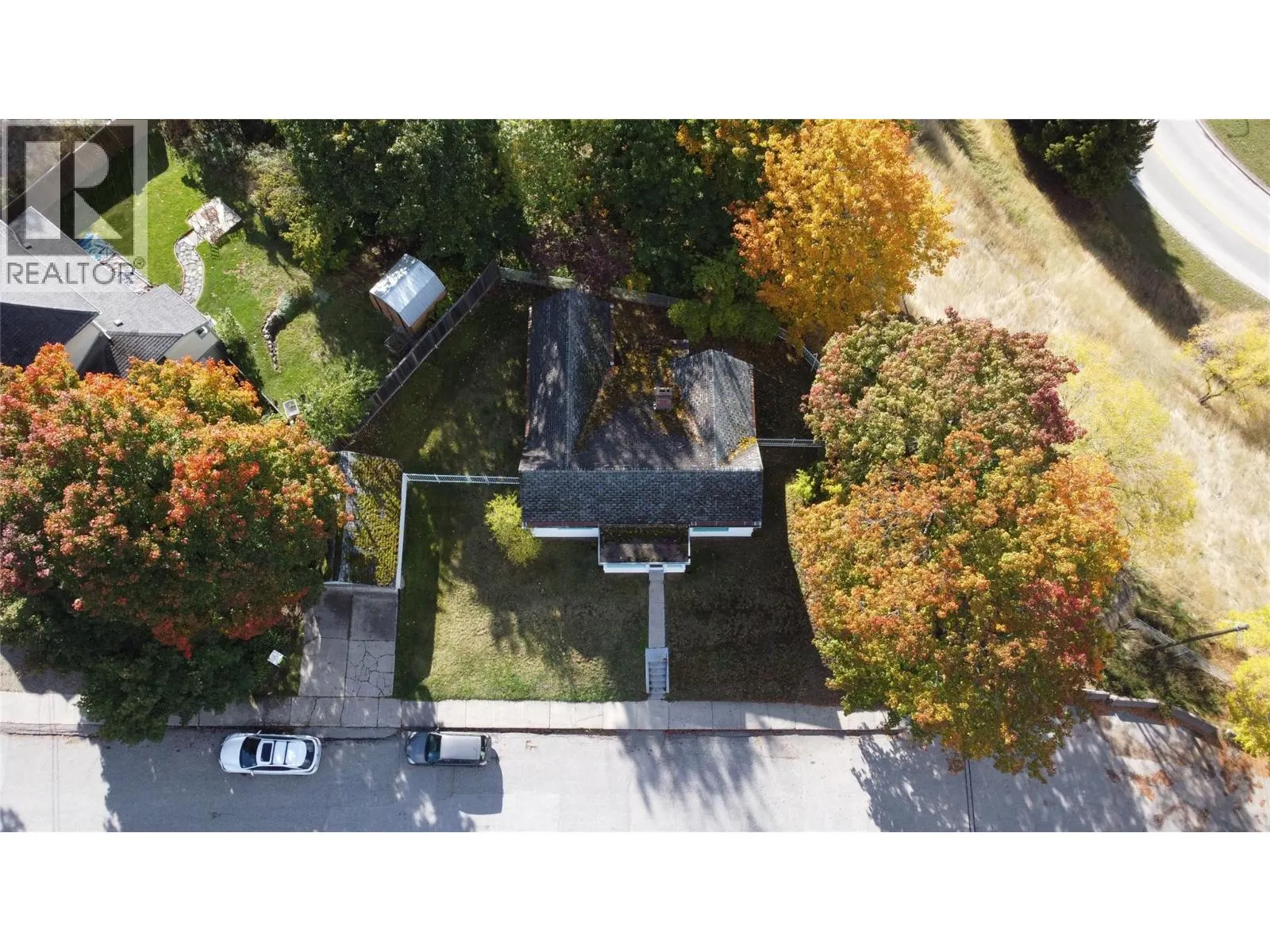 1002 Kootenay Street