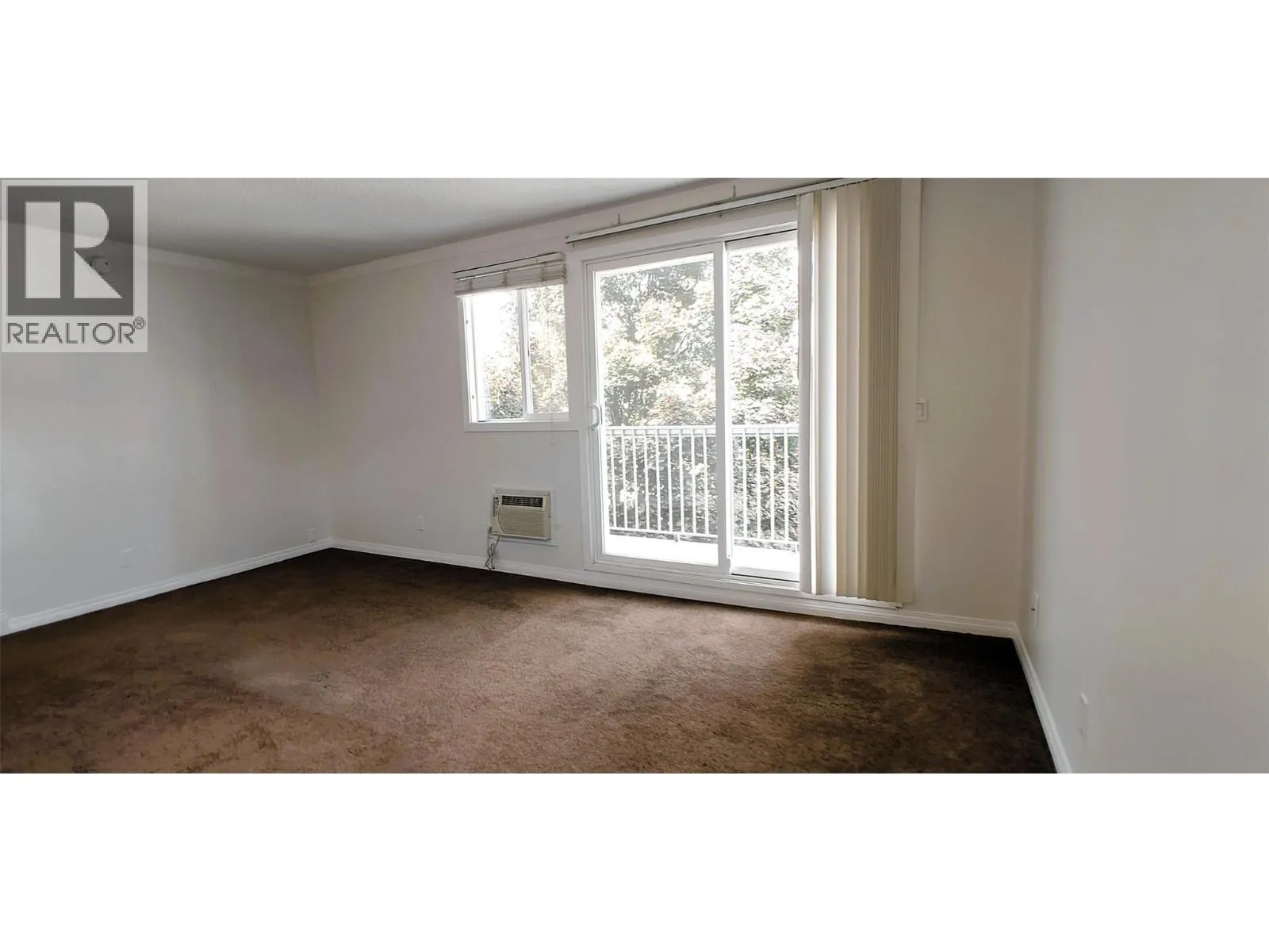 625 Rowcliffe Avenue Unit# 207