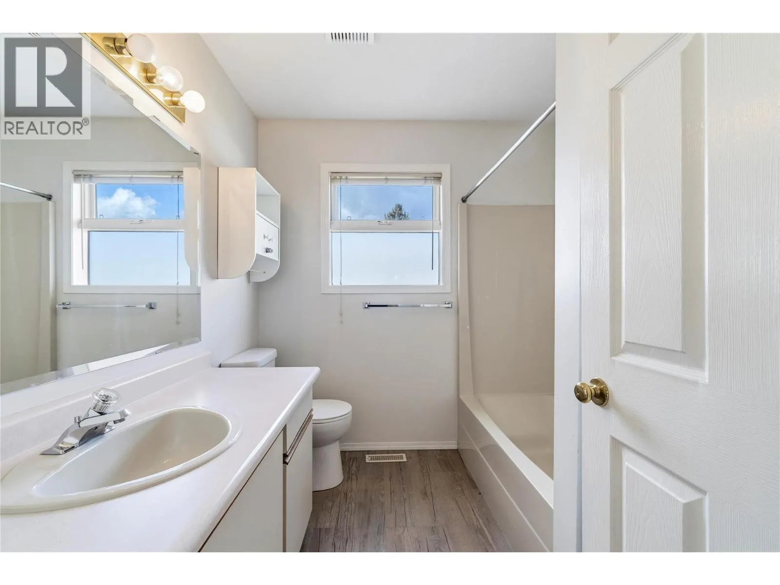 600 10 Street SW Unit# 6
