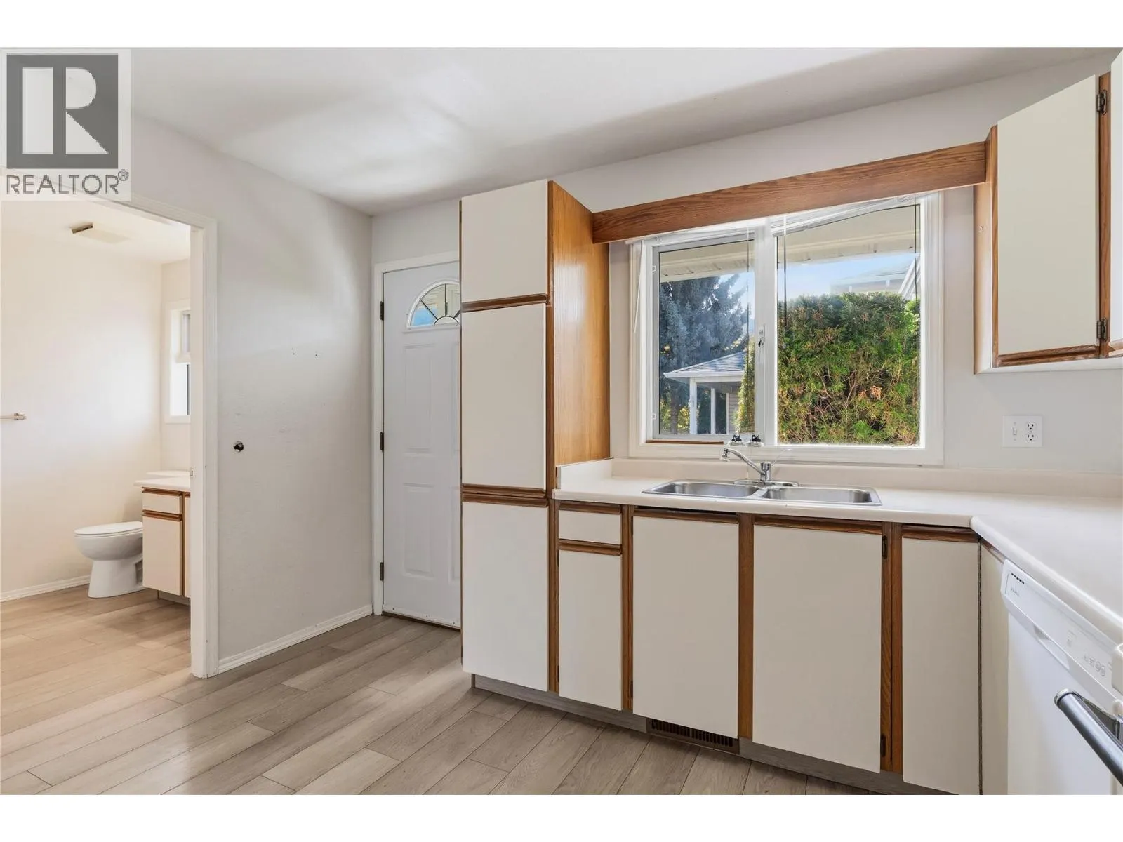 600 10 Street SW Unit# 6