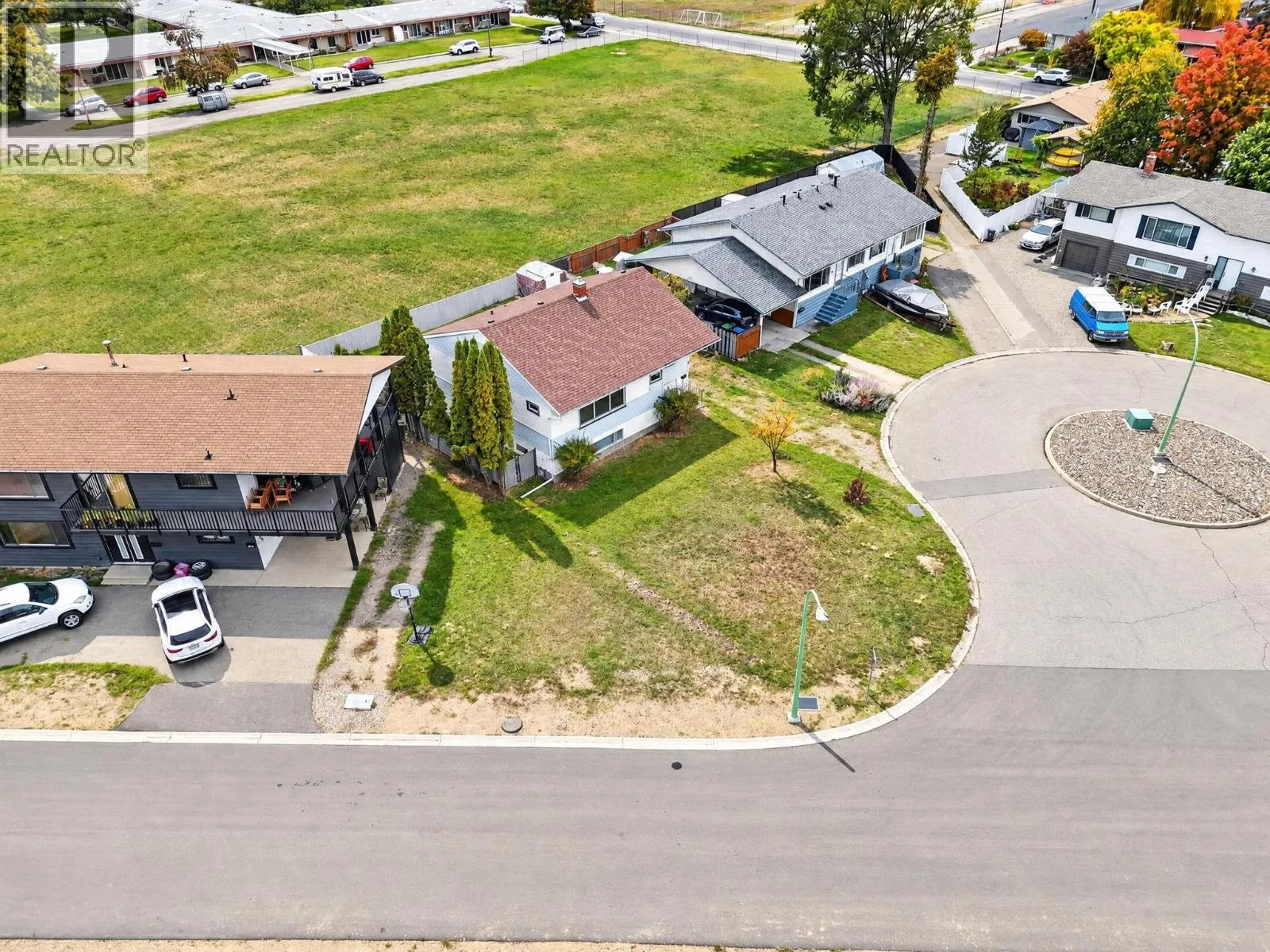 879 Trench Court