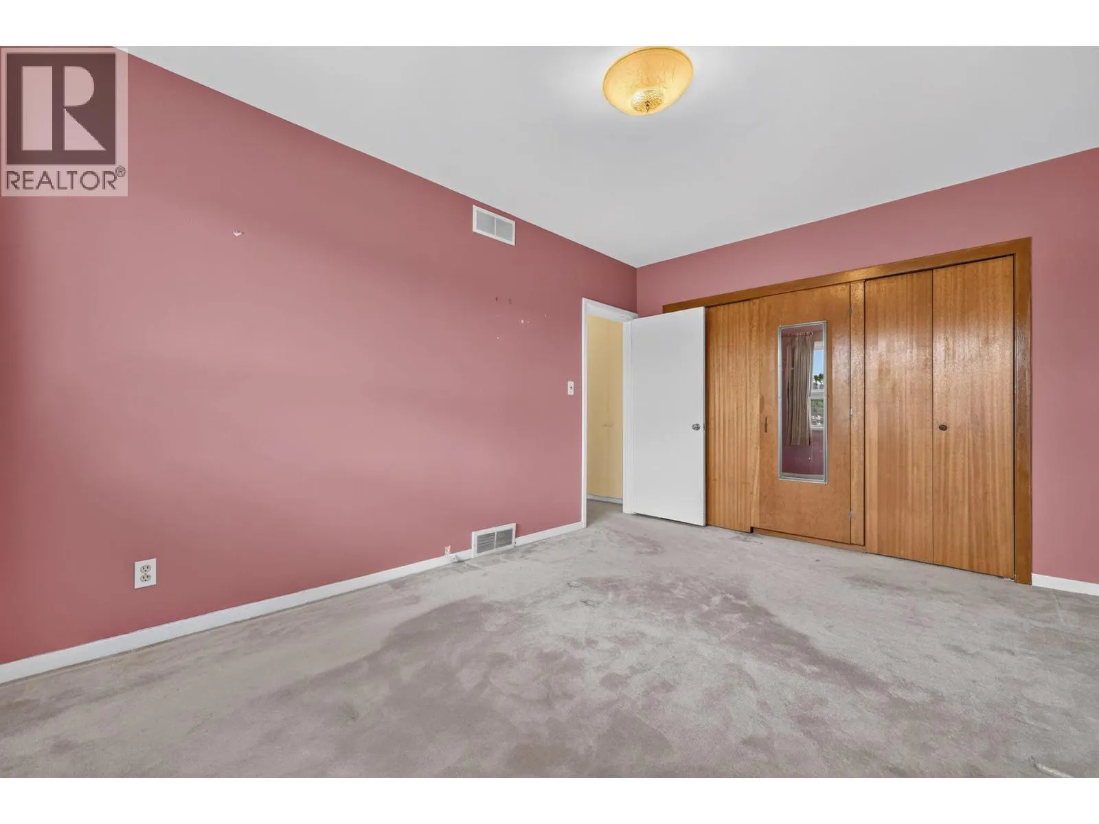 879 Trench Court