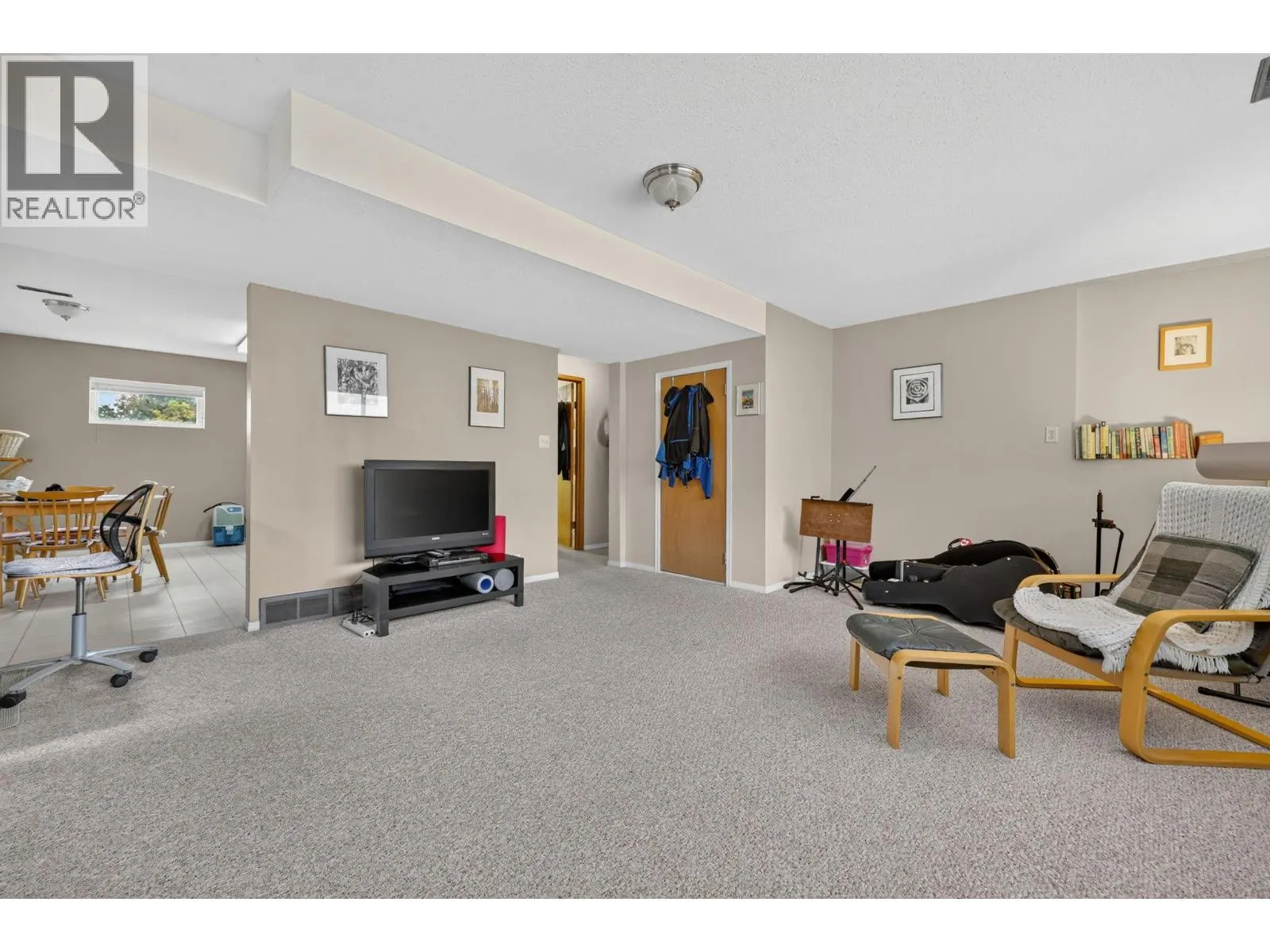 879 Trench Court