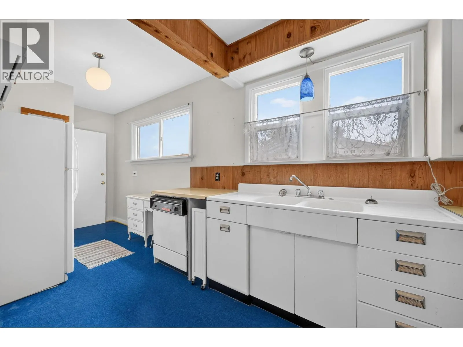 879 Trench Court