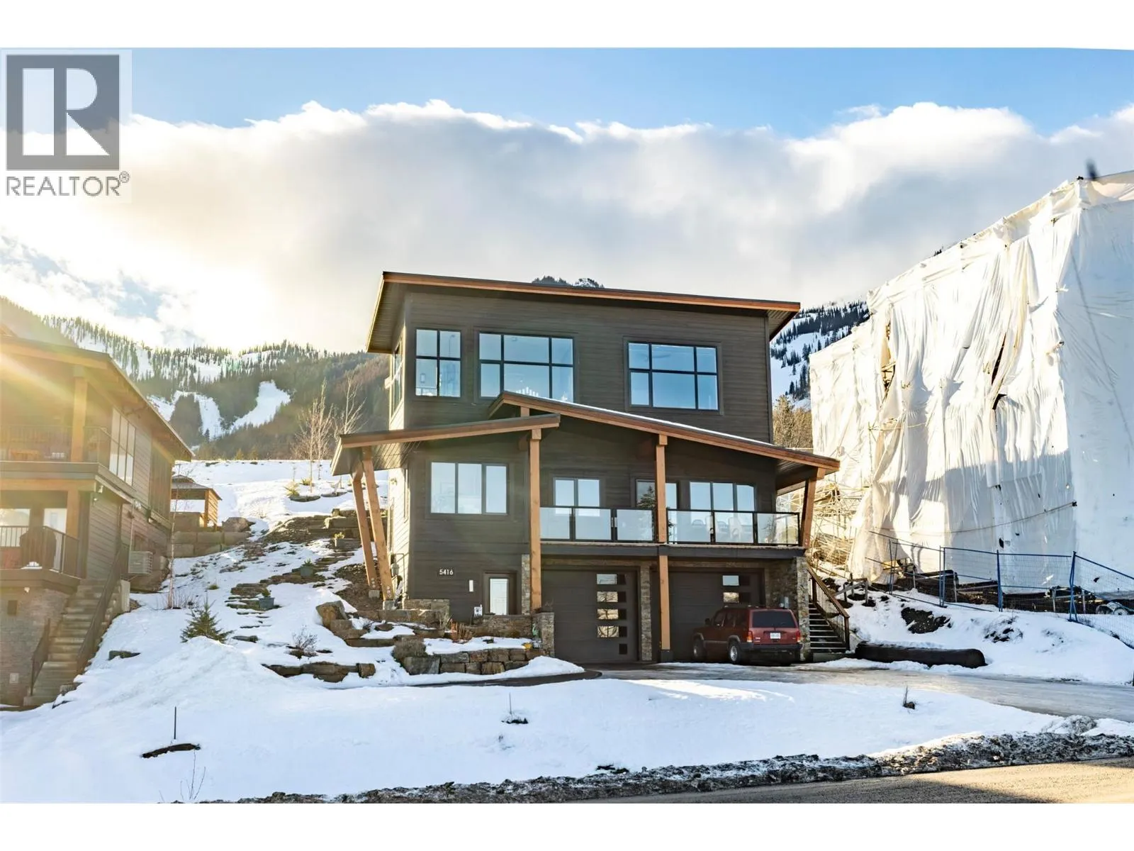 5416 Resort Drive