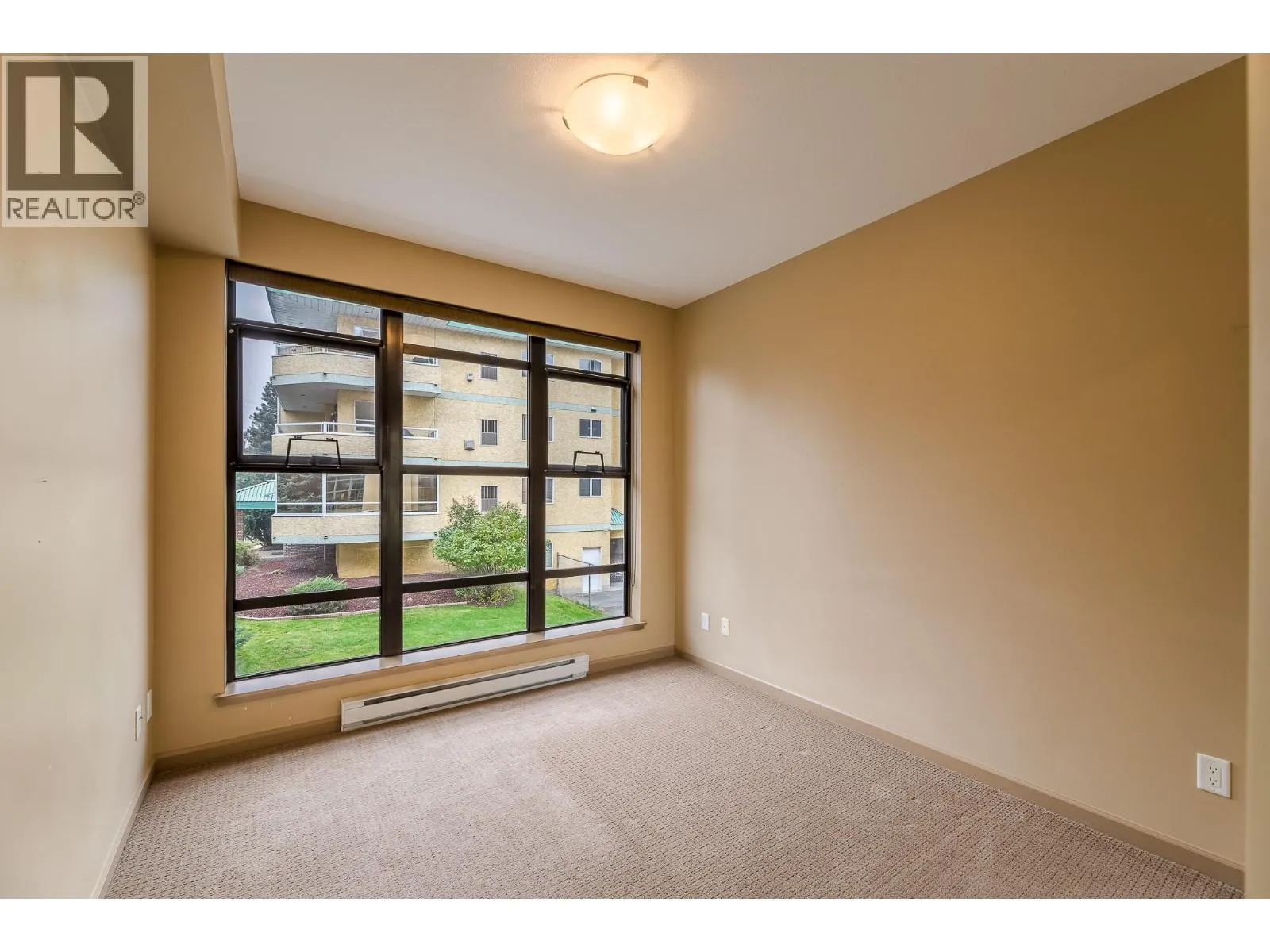 3589 Skaha Lake Road Unit# 204