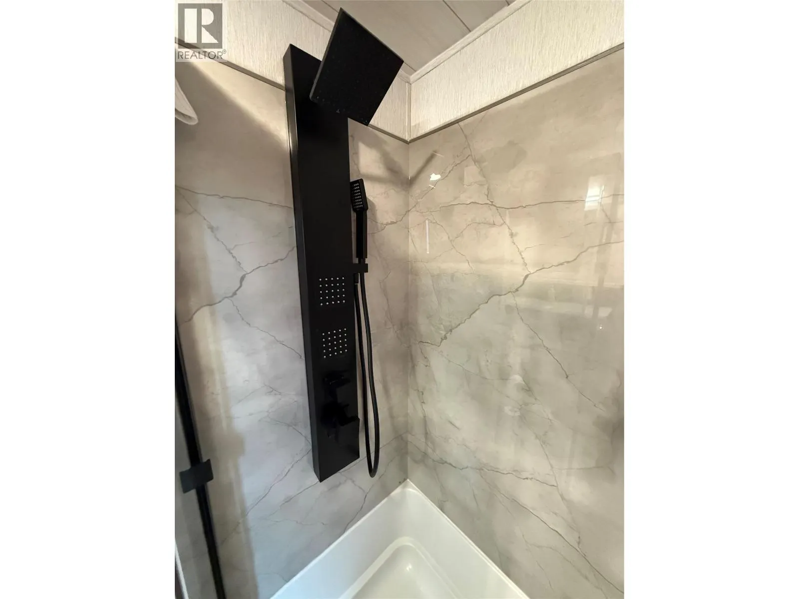 3980 Squilax Anglemont Road Unit# 93