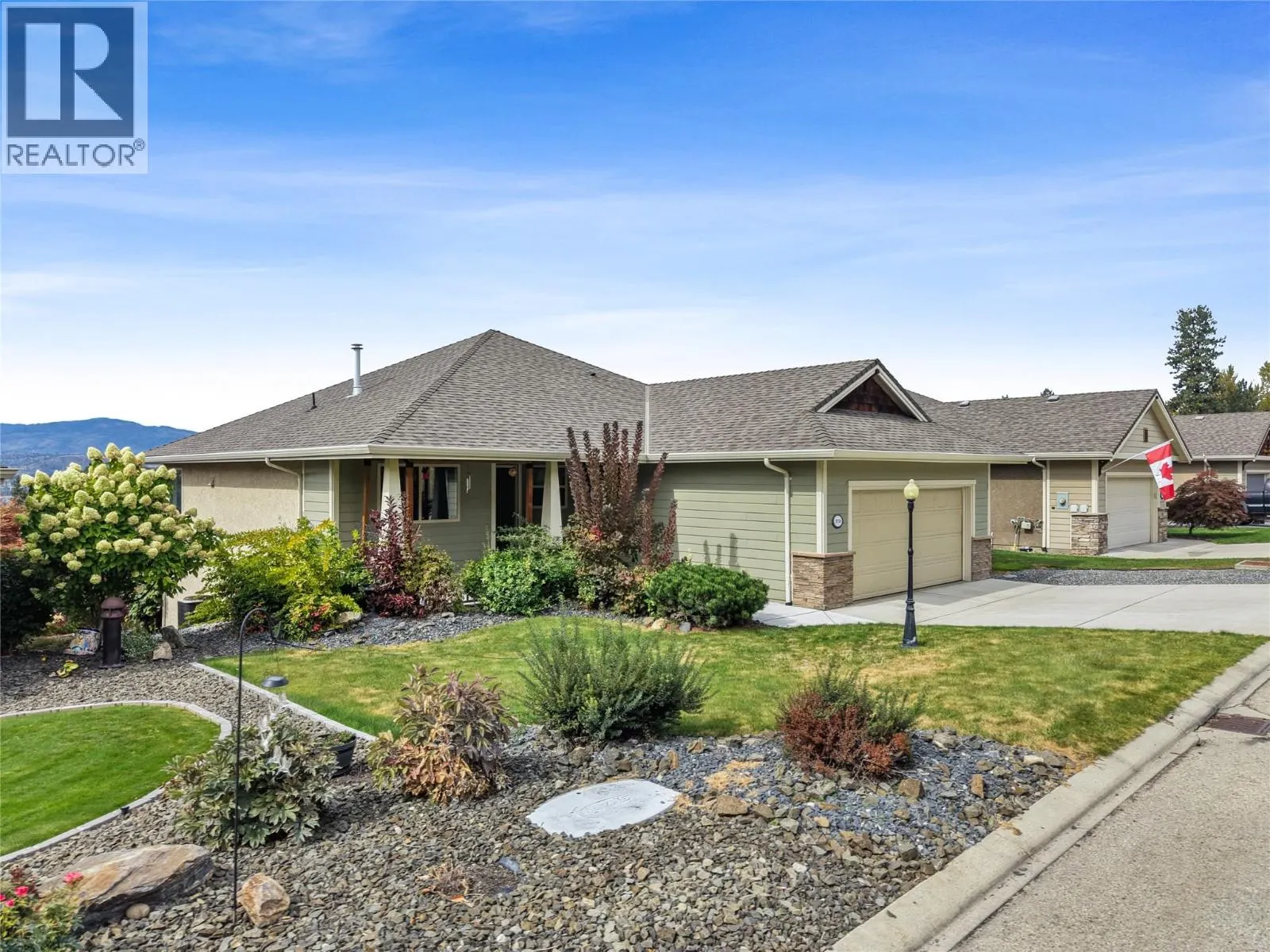 3516 Camelback Drive