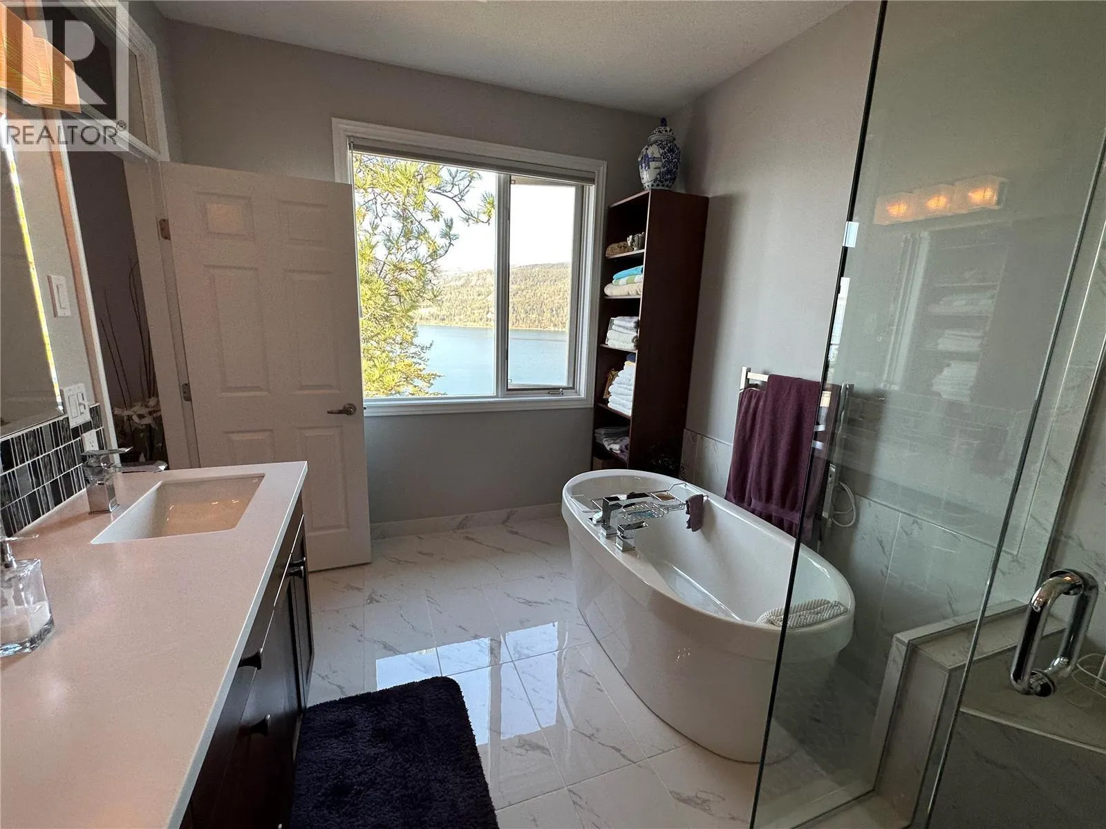 83 Peregrine Way Unit# 27