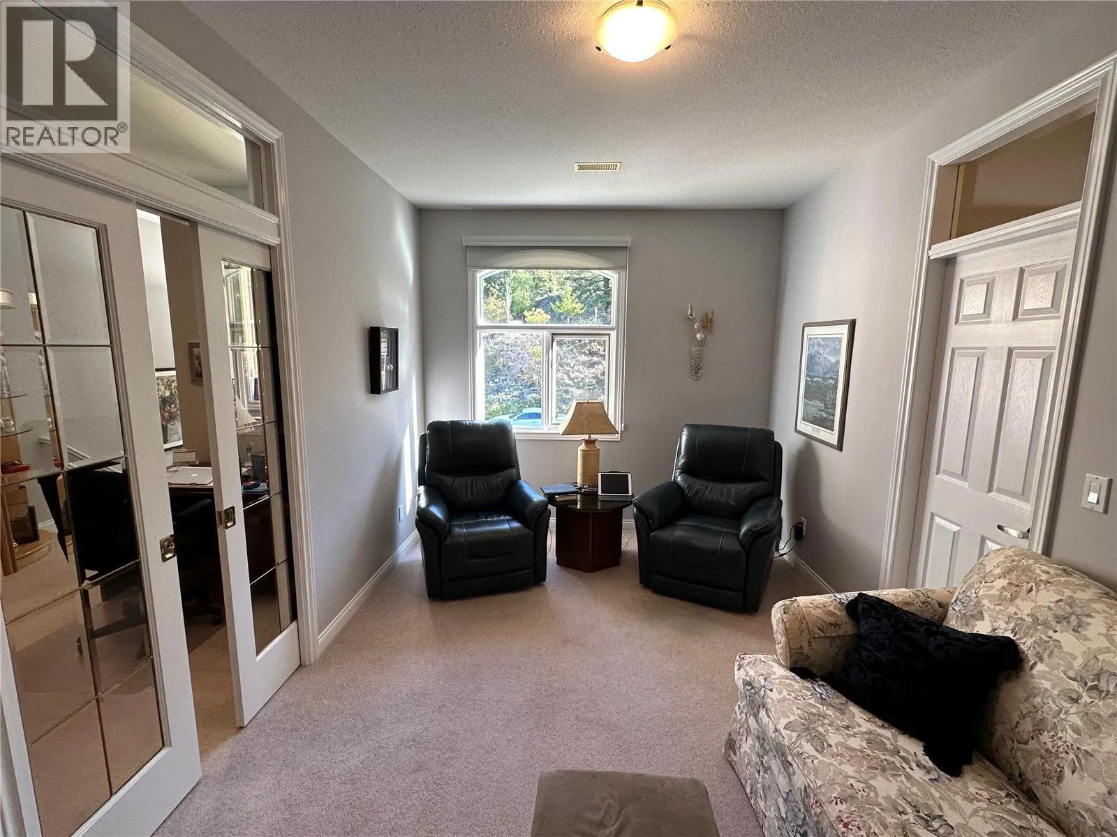 83 Peregrine Way Unit# 27