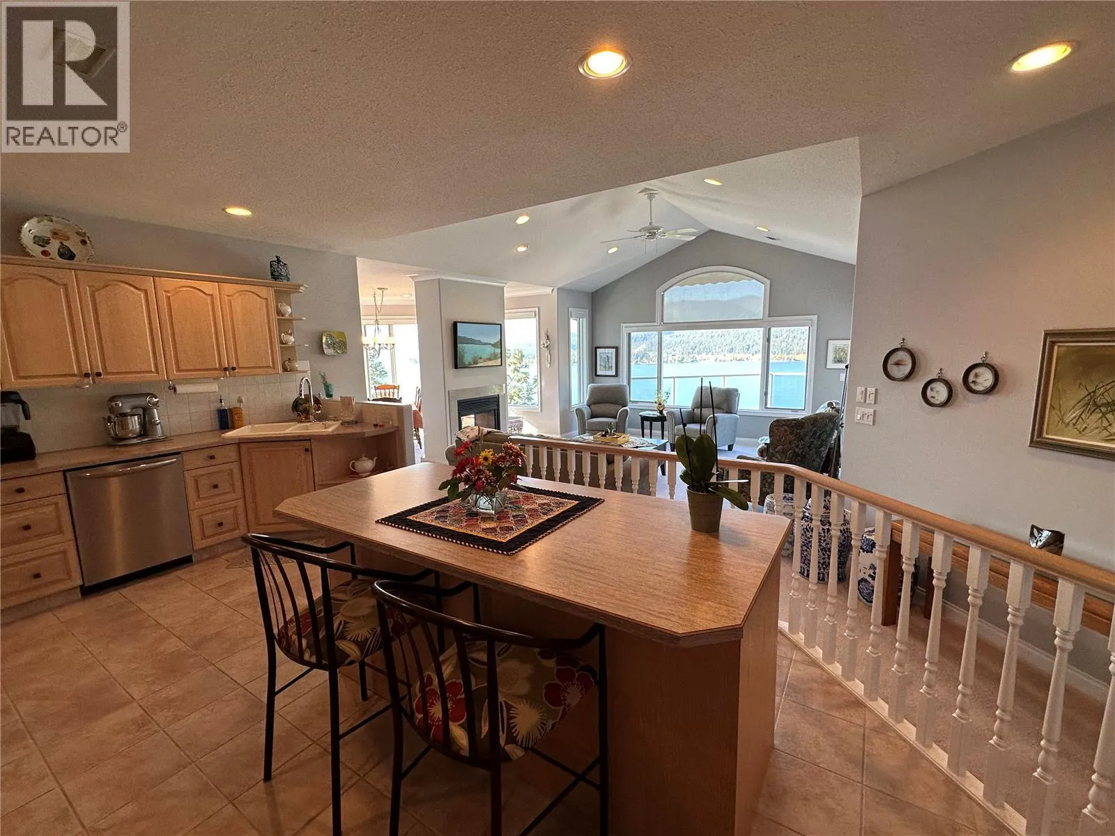 83 Peregrine Way Unit# 27