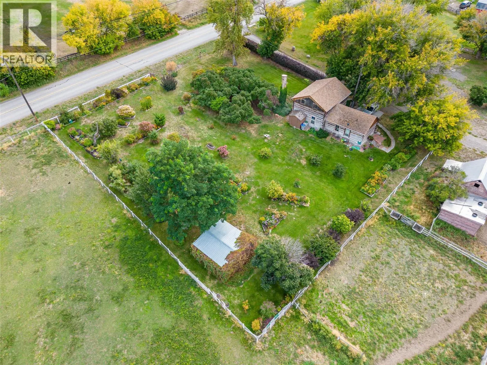 6725 Barnhartvale Road