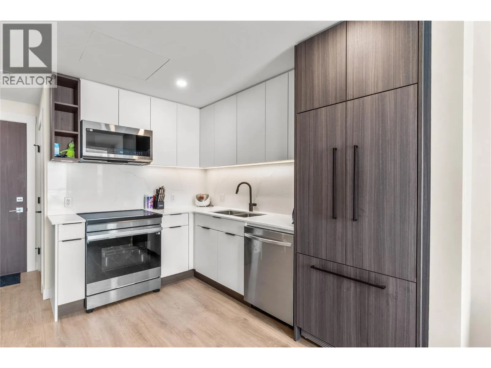 460 Nicola Street Unit# 1201
