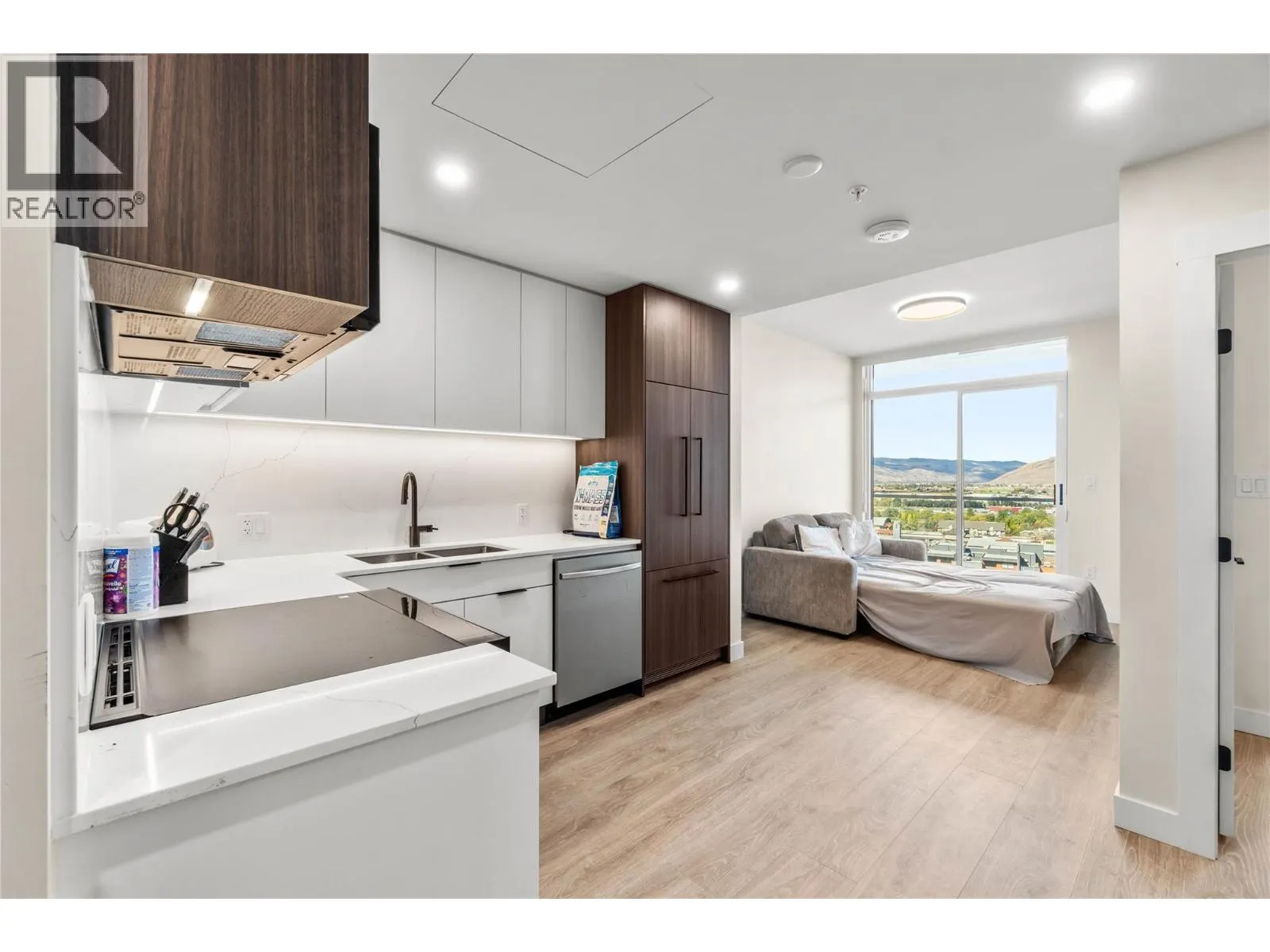 460 Nicola Street Unit# 1201