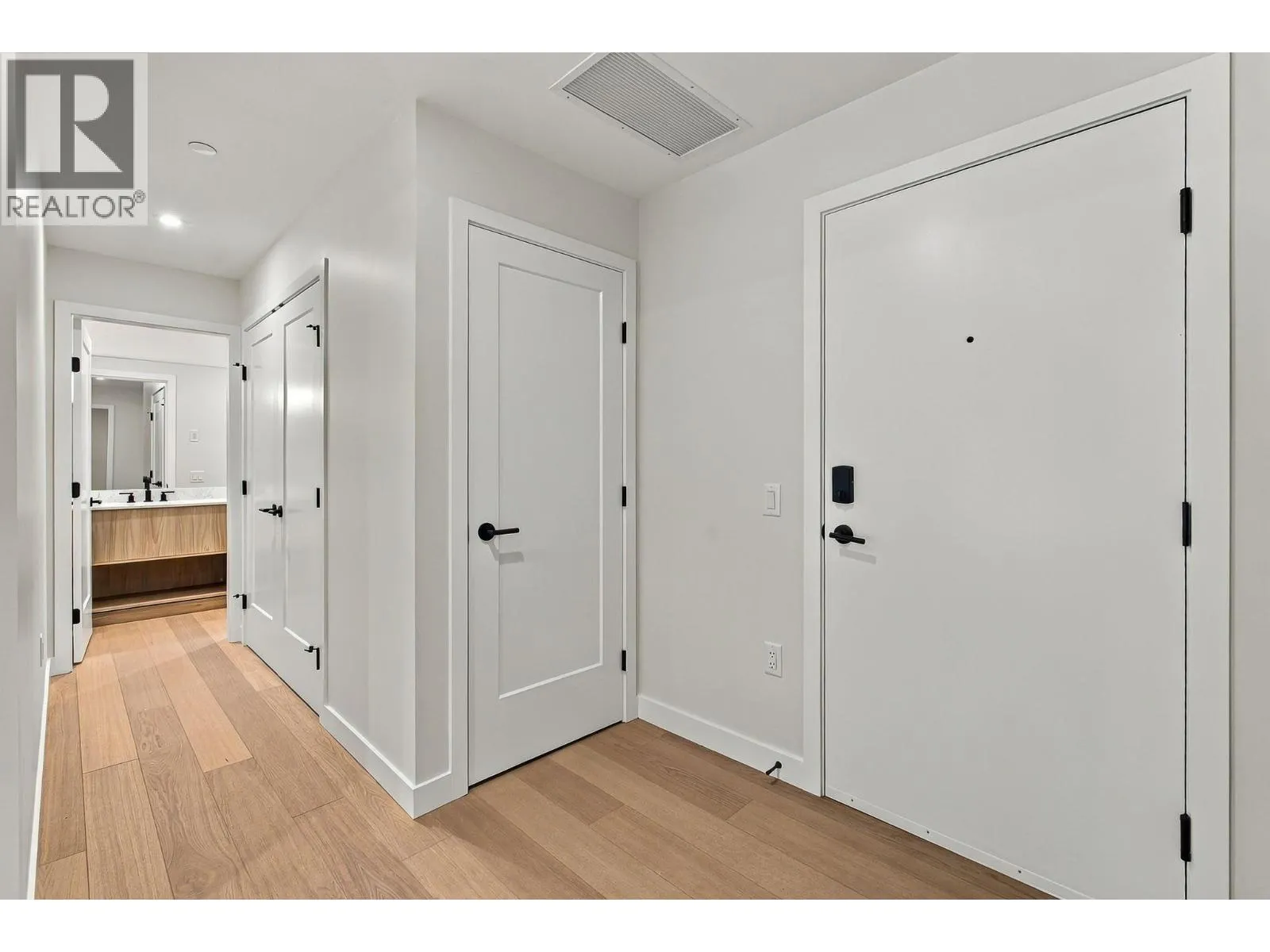 9652 Benchland Drive Unit# 404