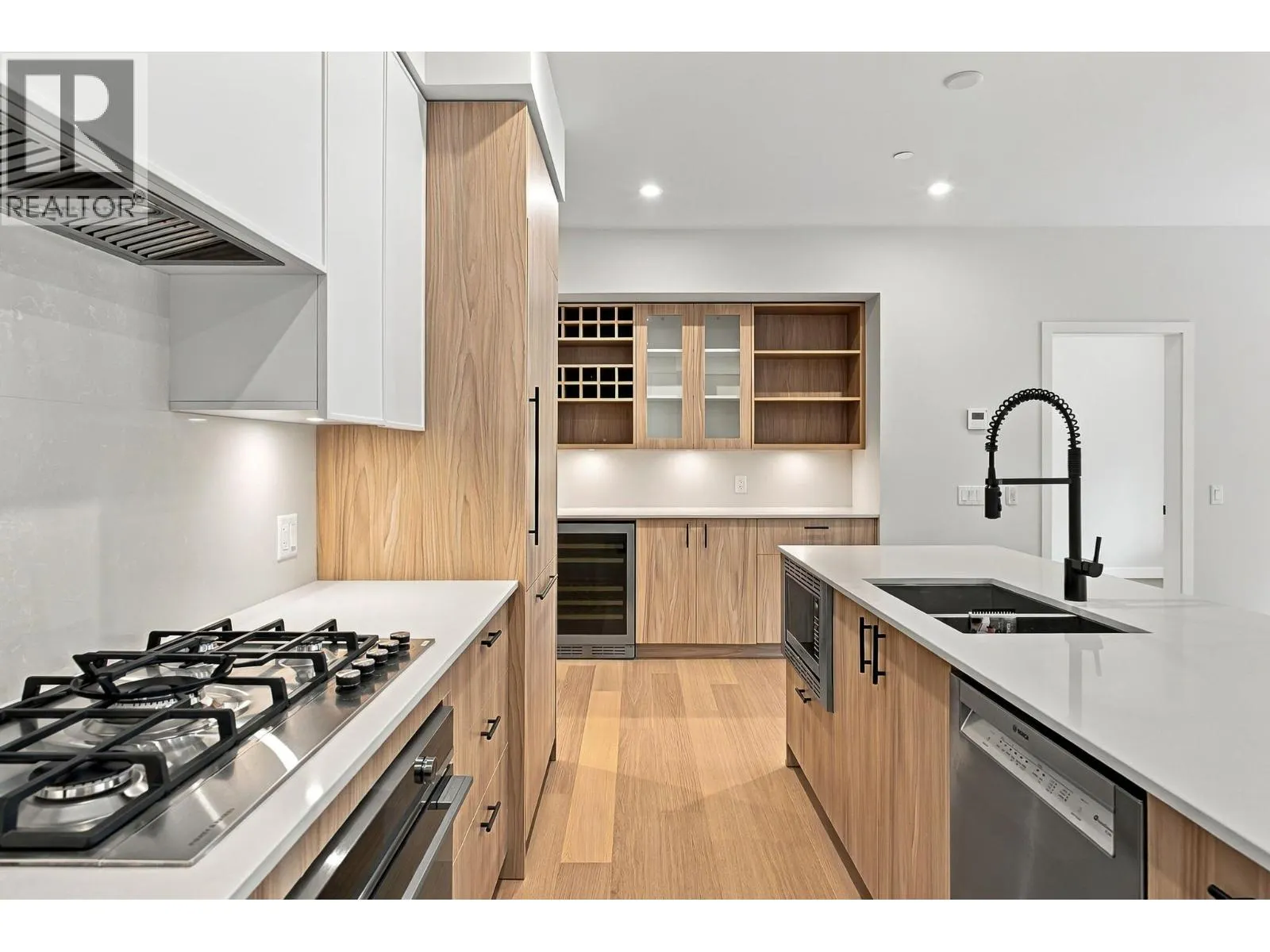 9652 Benchland Drive Unit# 404
