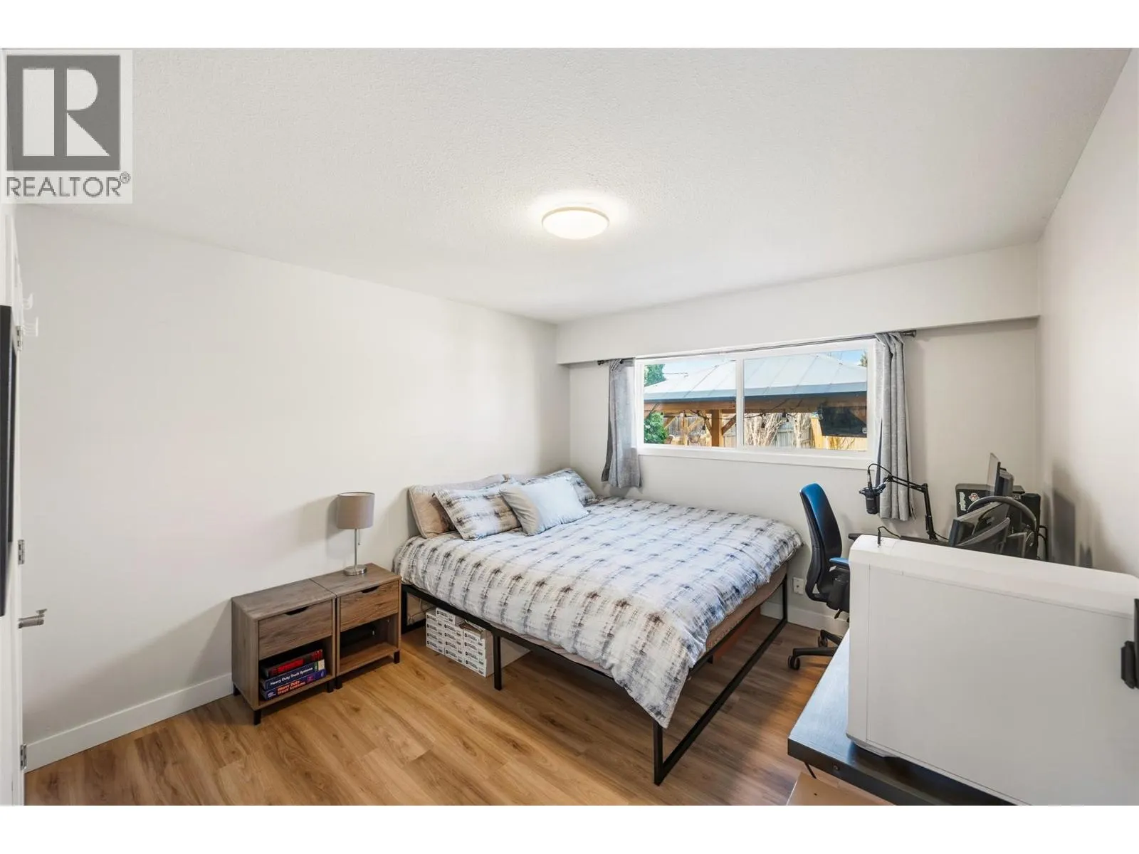 35 Granby Avenue