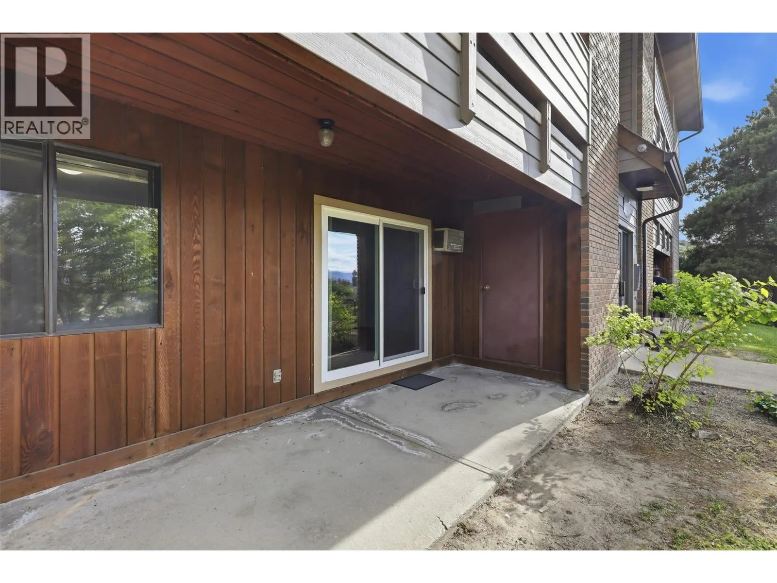 44 WHITESHIELD Crescent S Unit# 102