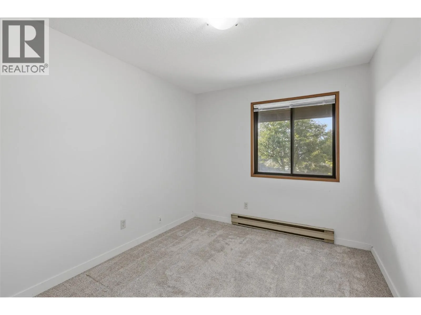 44 WHITESHIELD Crescent S Unit# 102