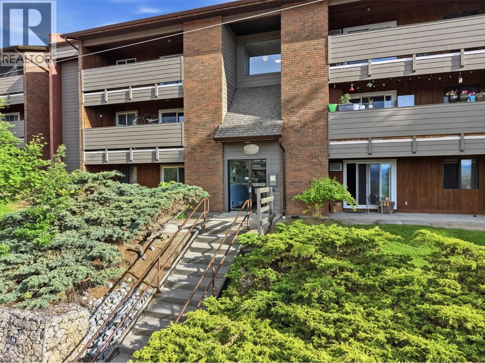44 WHITESHIELD Crescent S Unit# 102