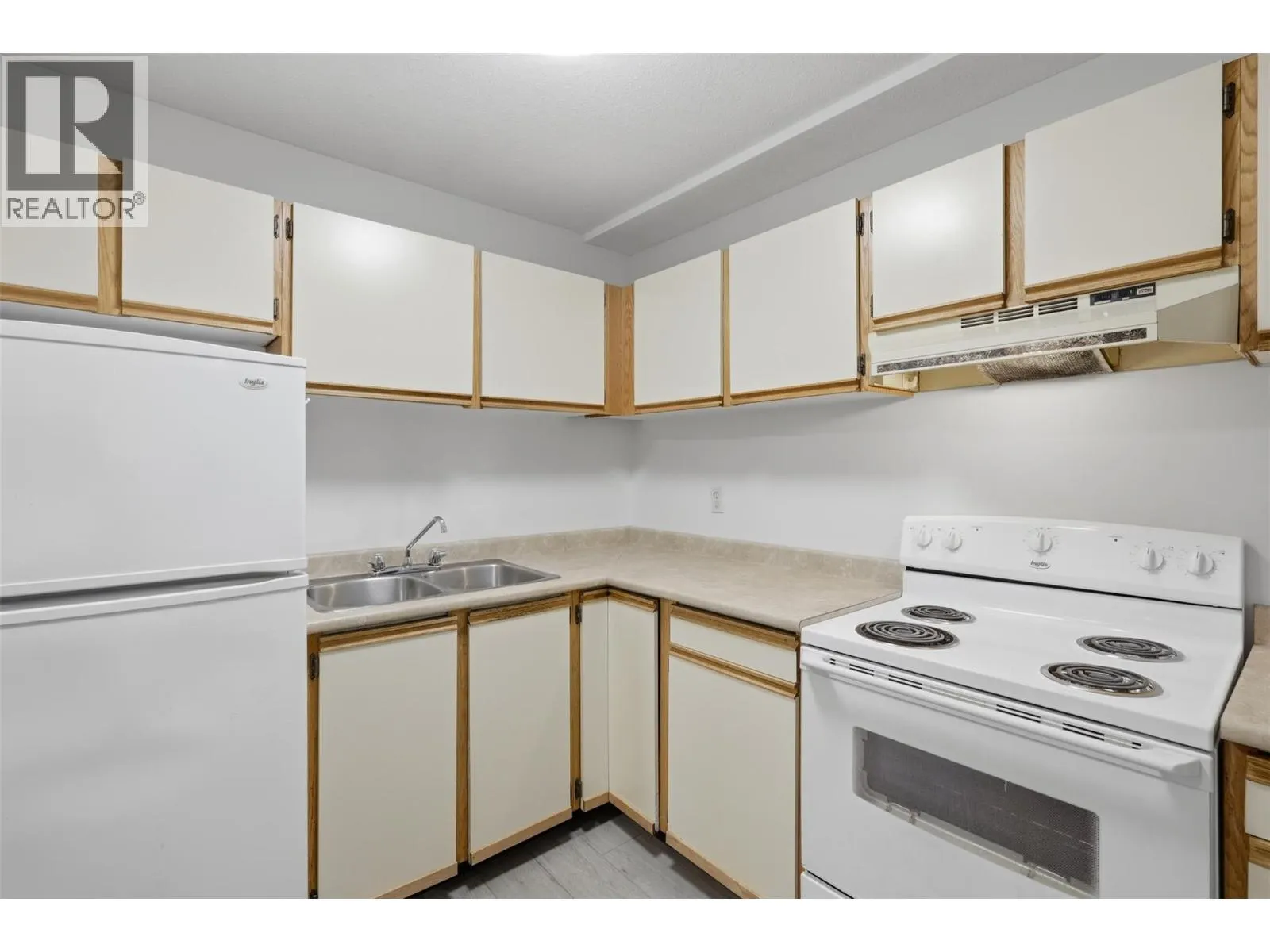 44 WHITESHIELD Crescent S Unit# 102