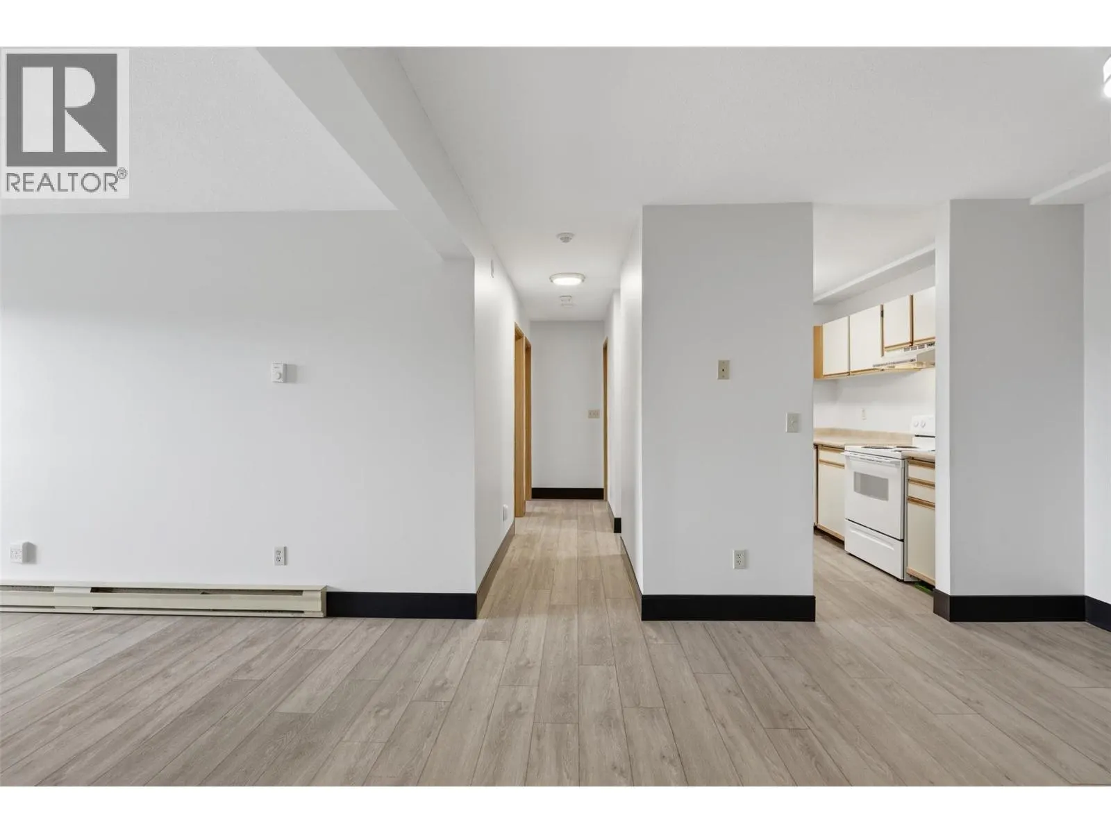 44 WHITESHIELD Crescent S Unit# 102